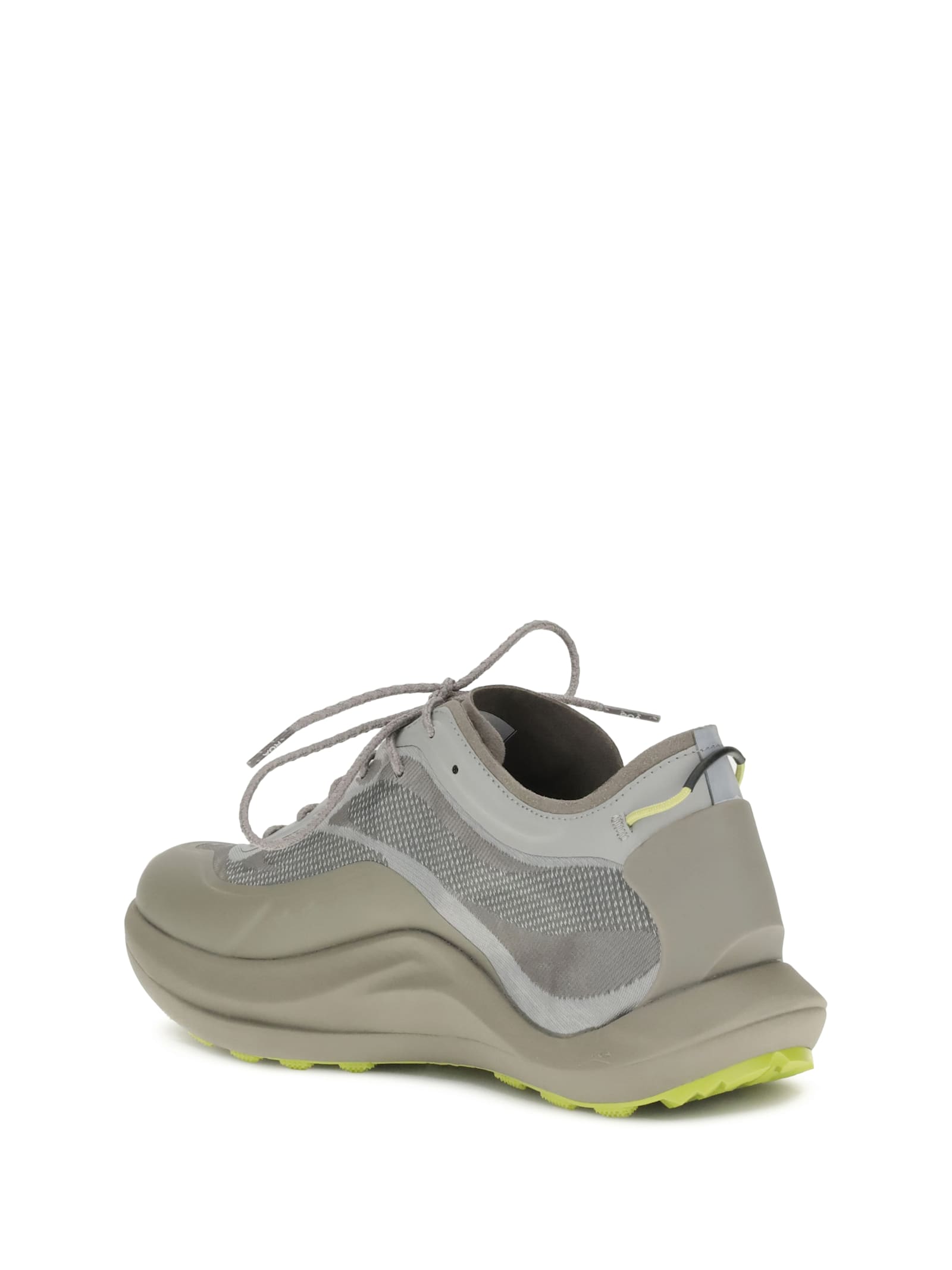 Roa Sella Mountain Low-top Sneakers In Gray