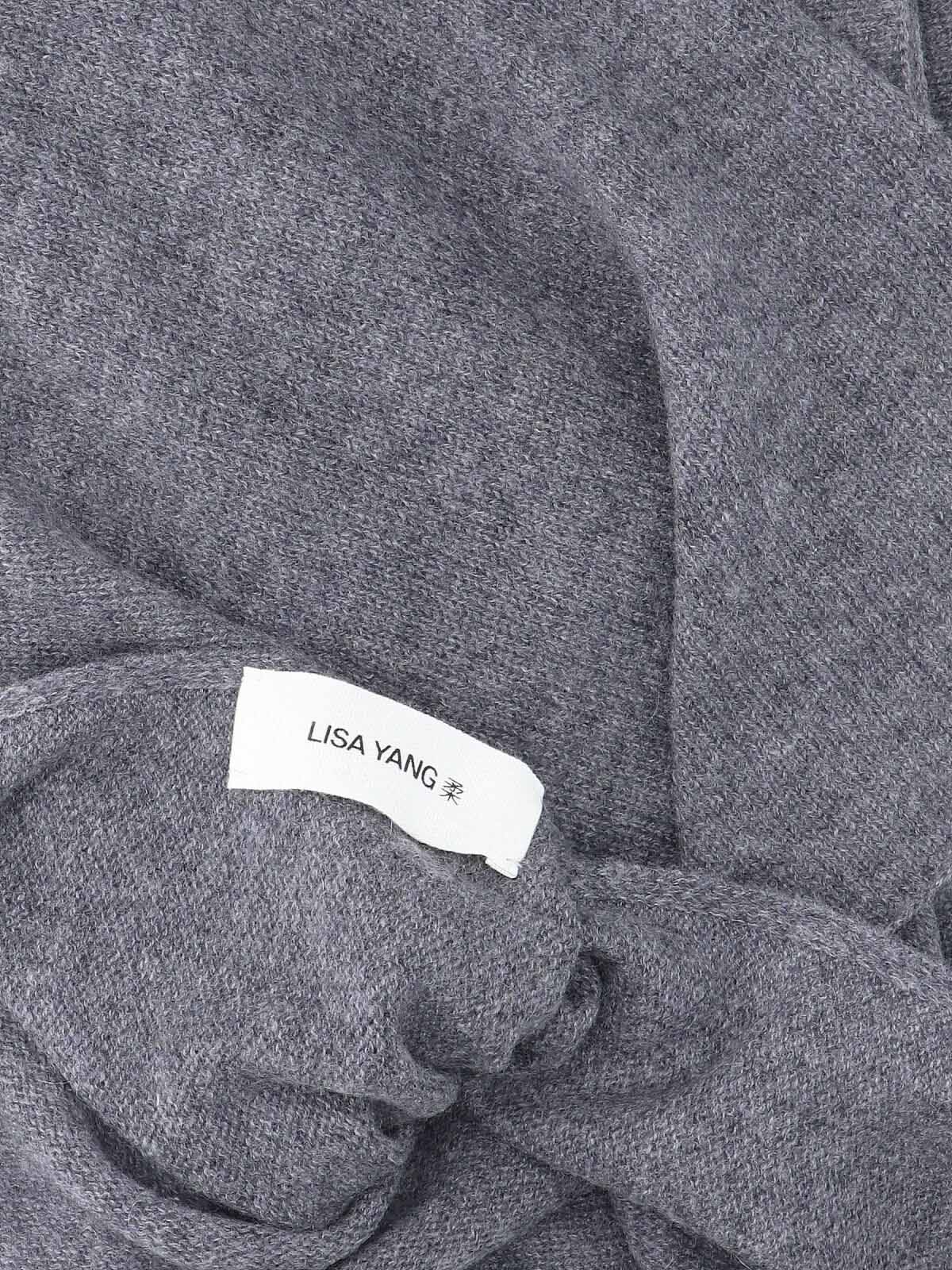 Lisa Yang Finely Knit Grey Scarf With Minimalist Design In Gray