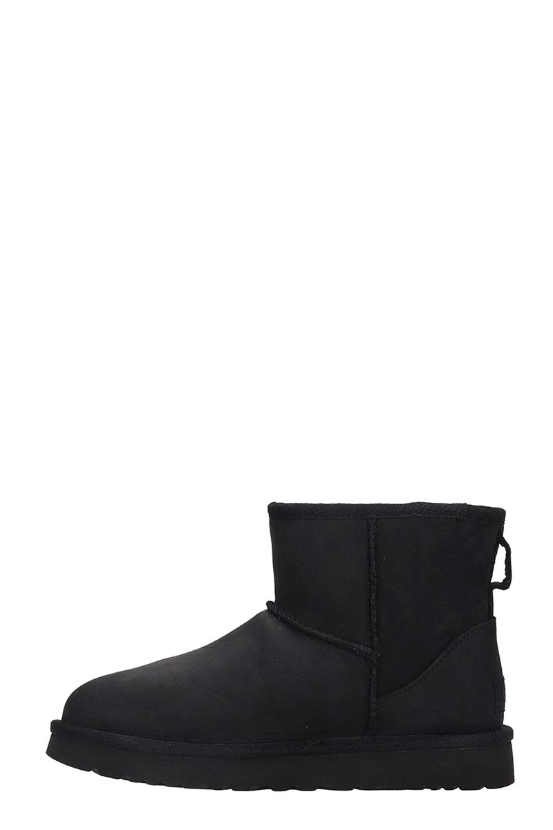 ugg mini leather black