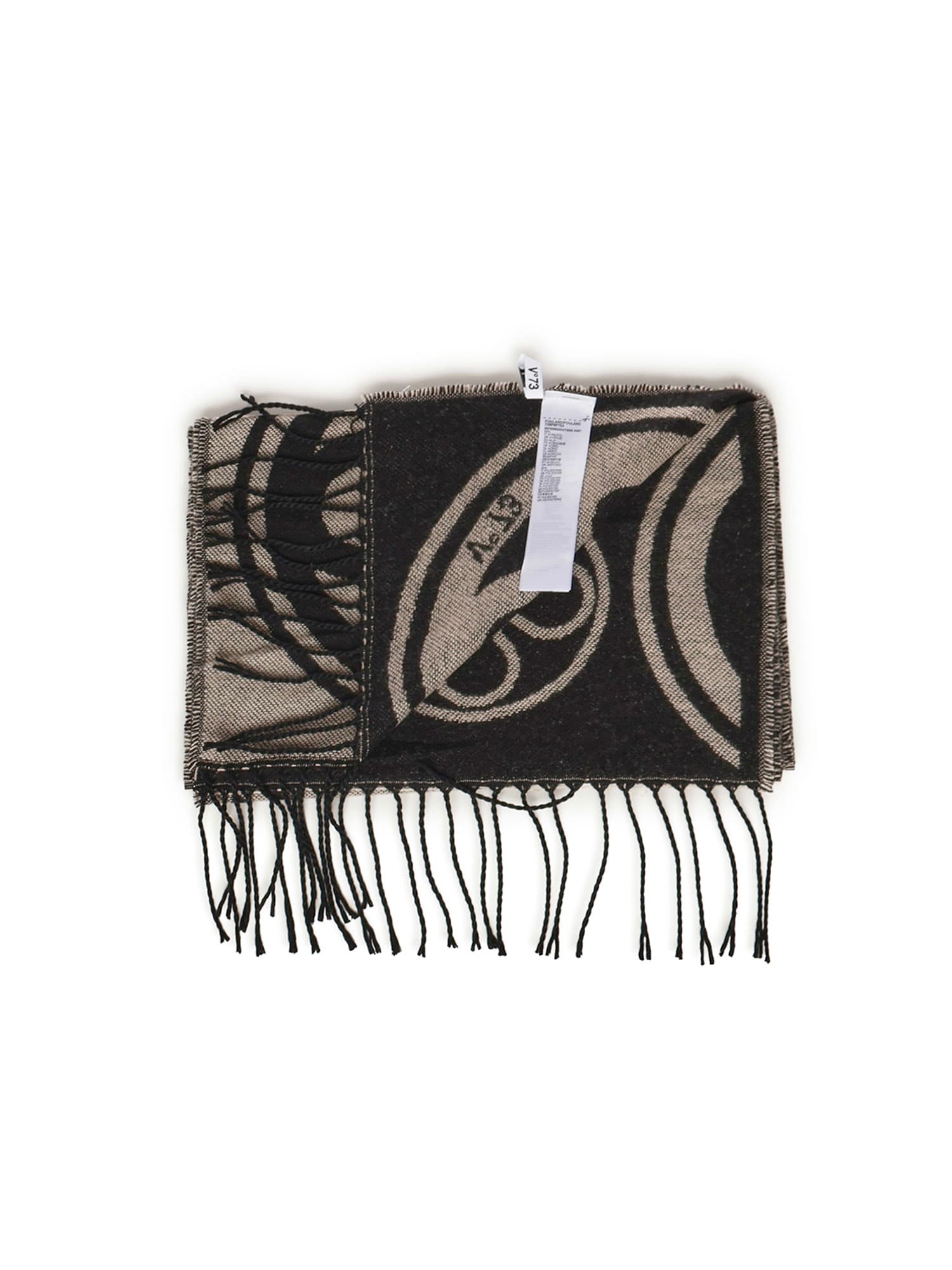V73 Caroline Jacquard Scarf In Black