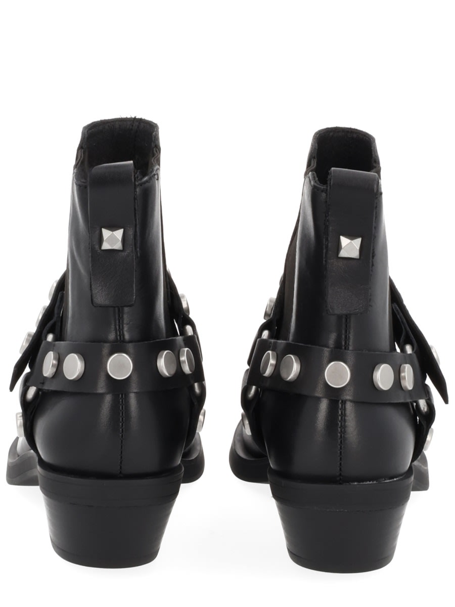 Ash Boot Logan In Black