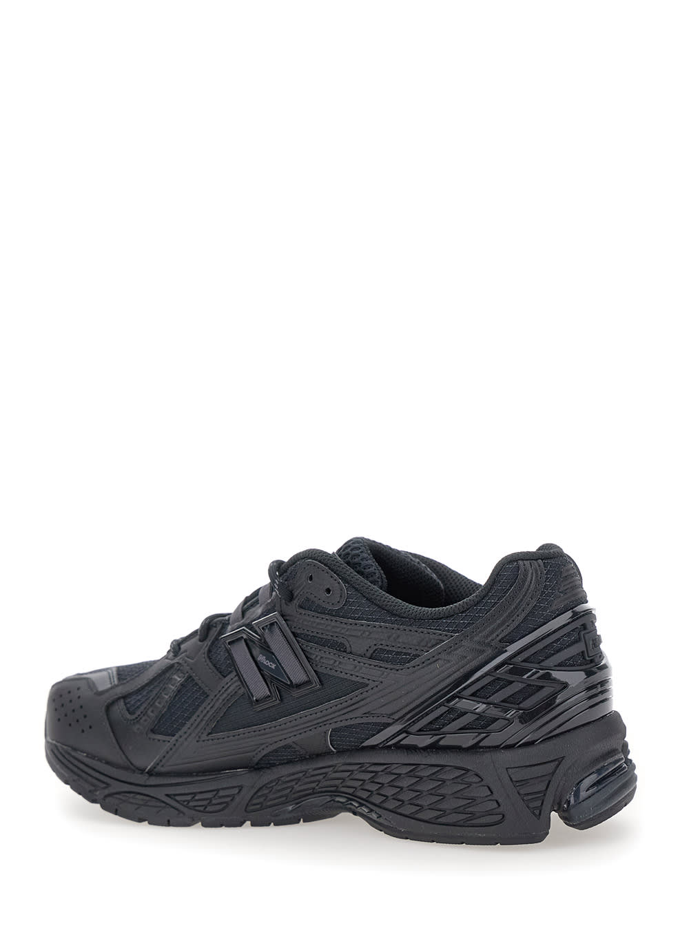 New Balance Lifestyle Black Low Top Sneakers With Logo Patch On The Tongue And Logo Detail On The Side In Tech F In Black