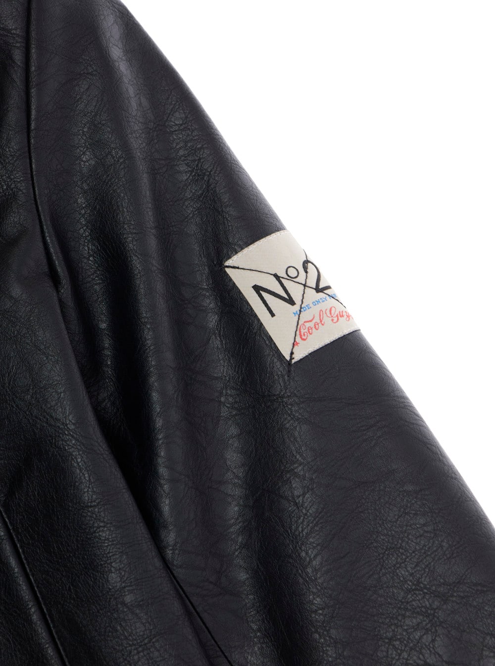 N°21 N2104yn0432n21j126f0n900 In Black