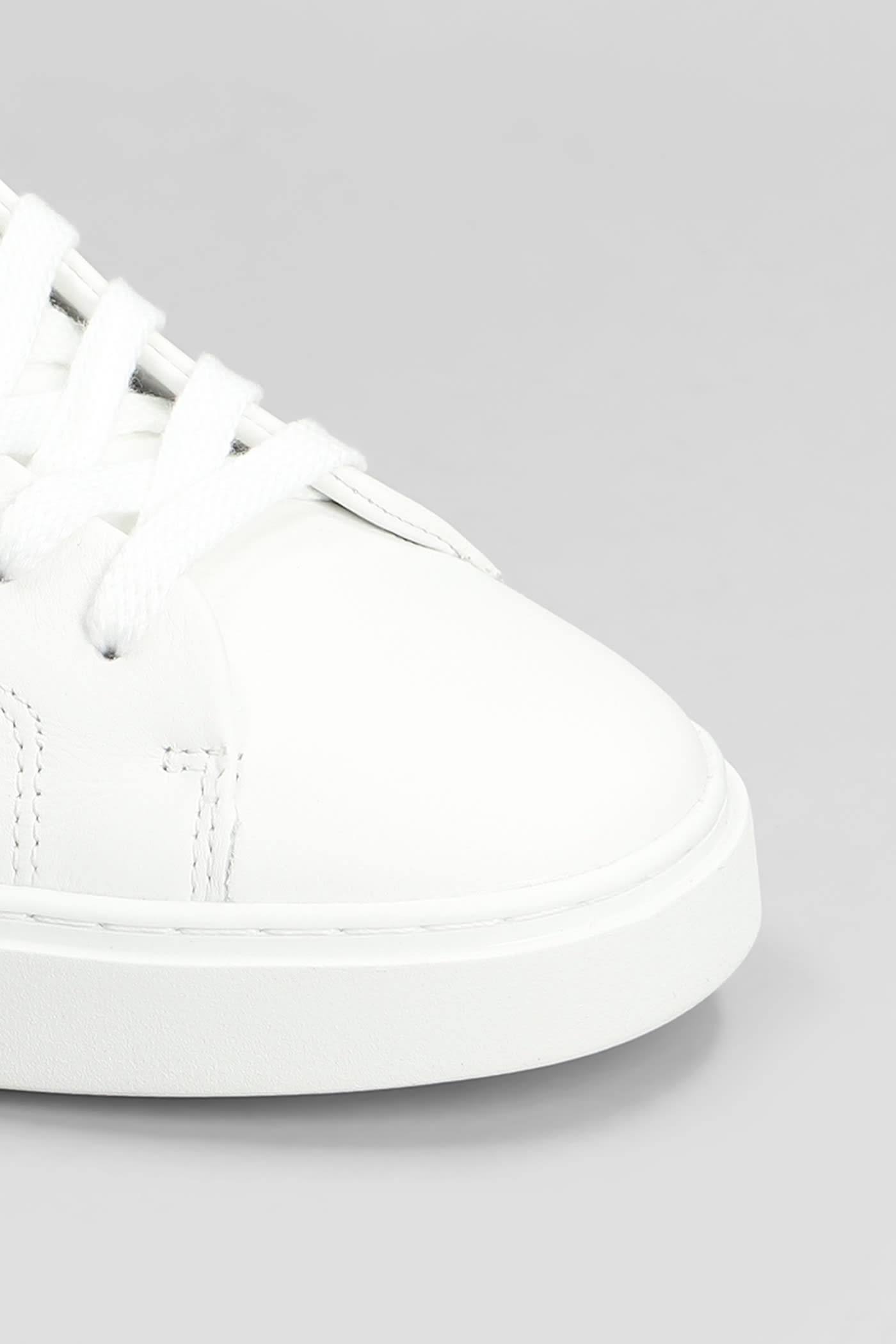 Date D.a.t.e. Levante Sneakers In White/black