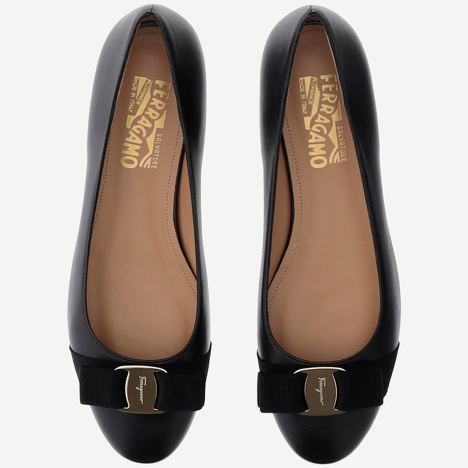 Ferragamo Ballet Flat Varina In Black