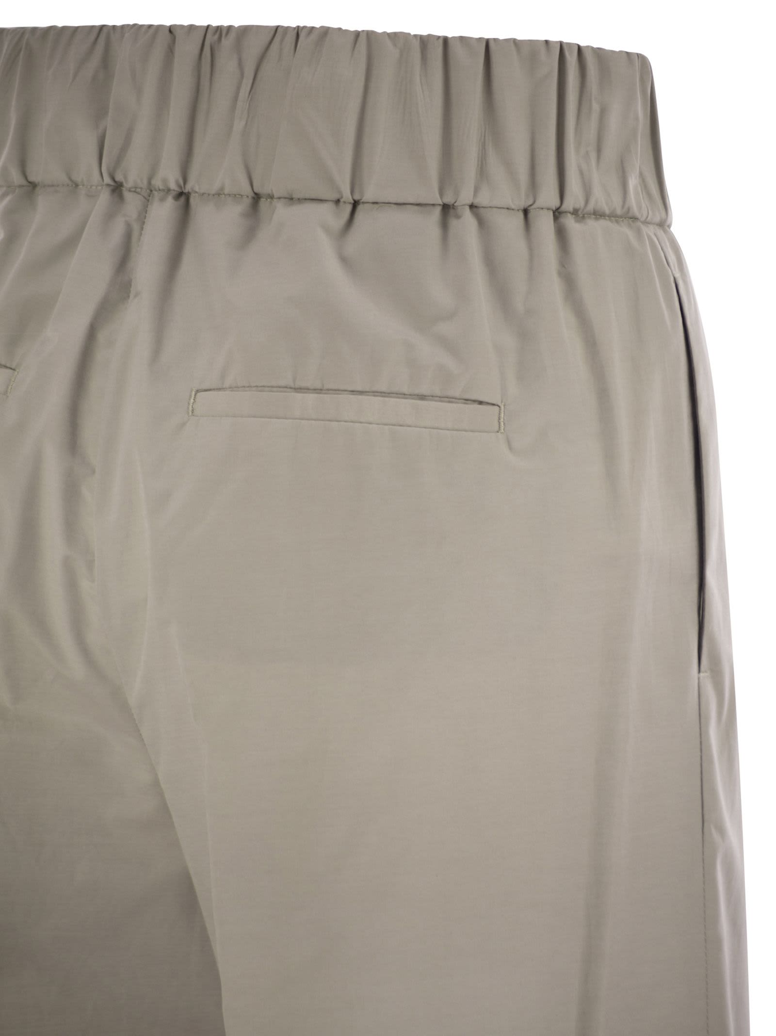Peserico Trousers In Lightweight Technical Cotton Canvas