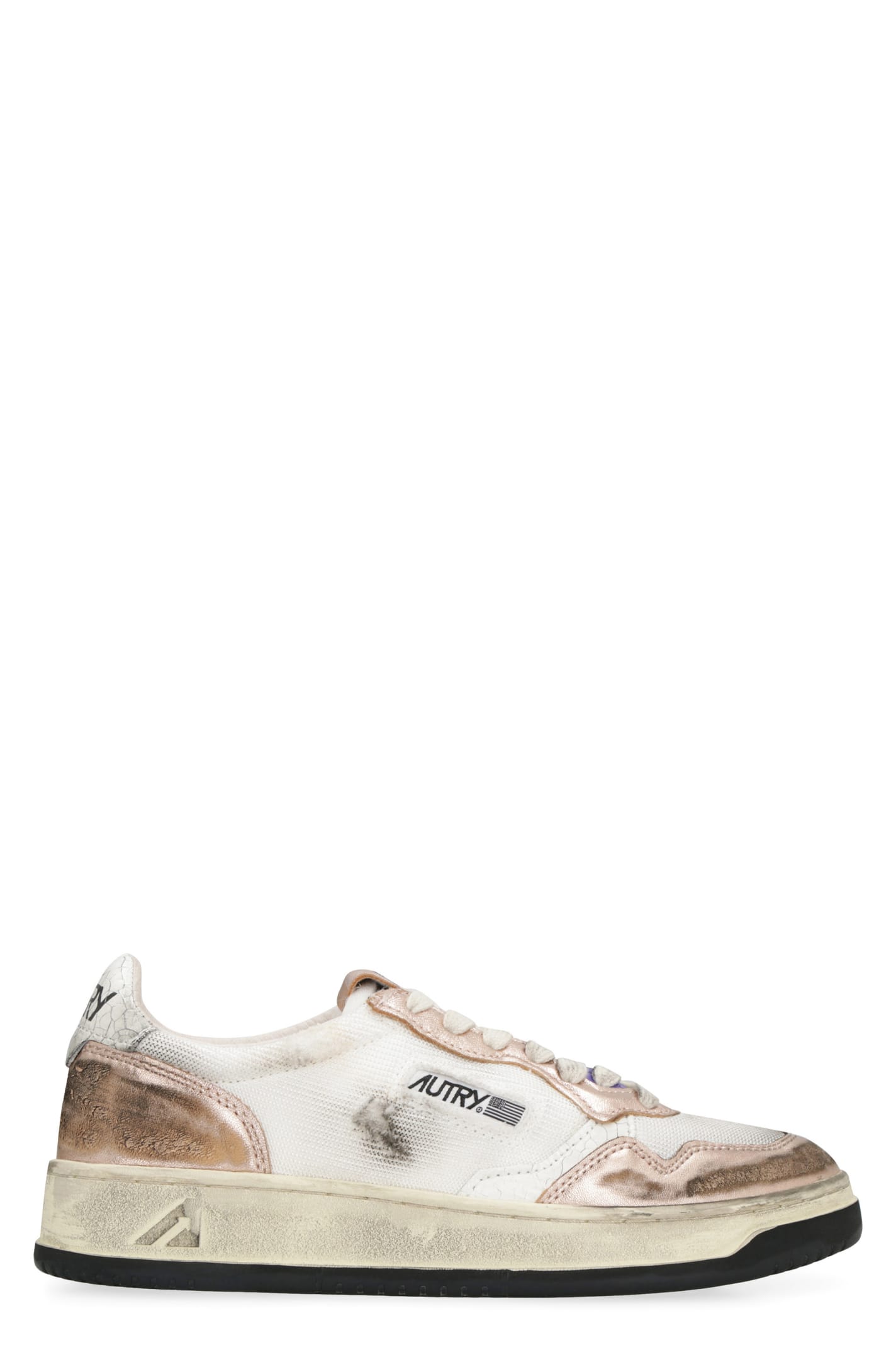 Shop Autry Medalist Low-top Sneakers In Wht/pink