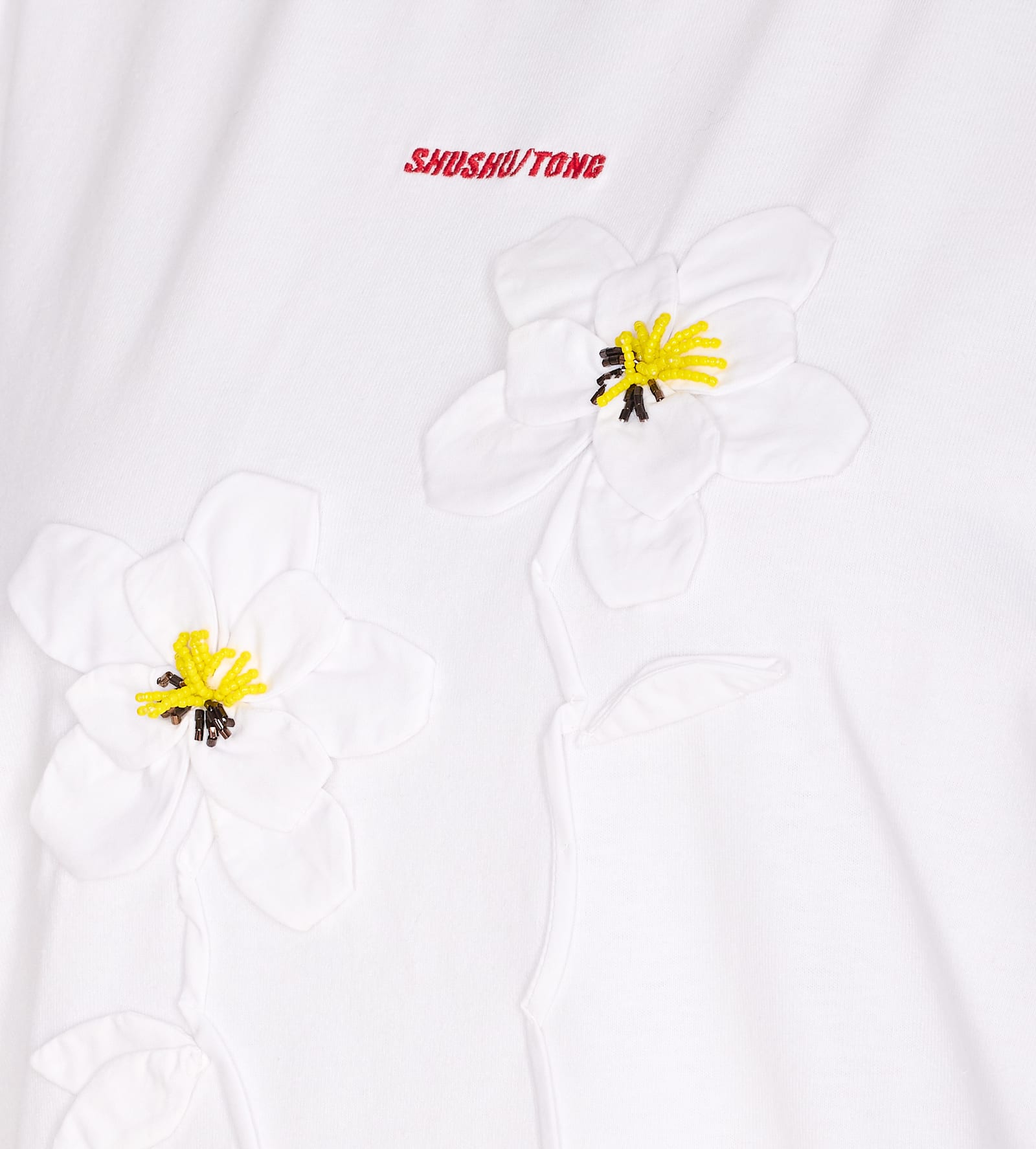 Shushu-tong Hand Sewn Flower T-shirt In White
