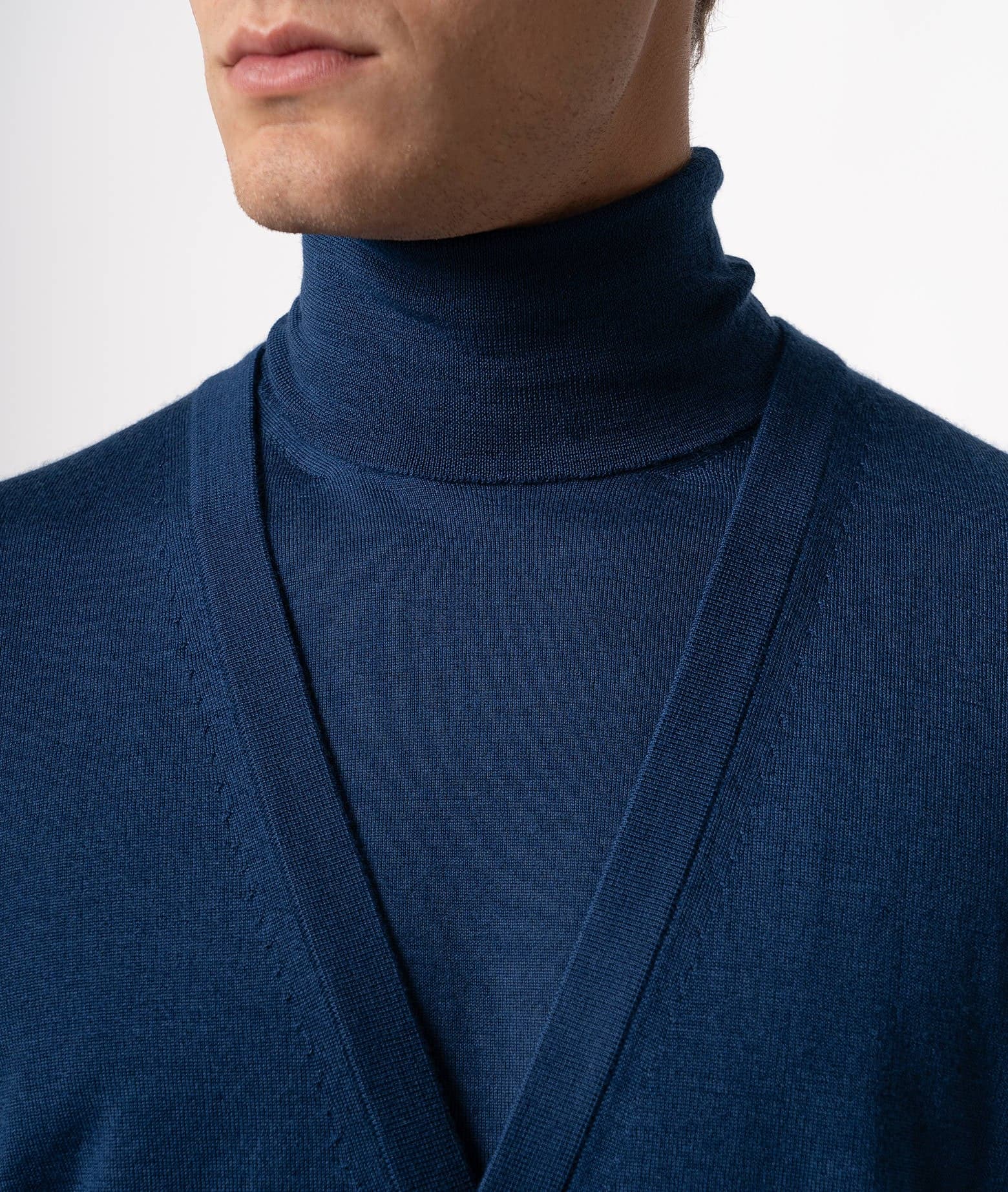 Larusmiani Cardigan Spirit 54 Cardigan In Blue