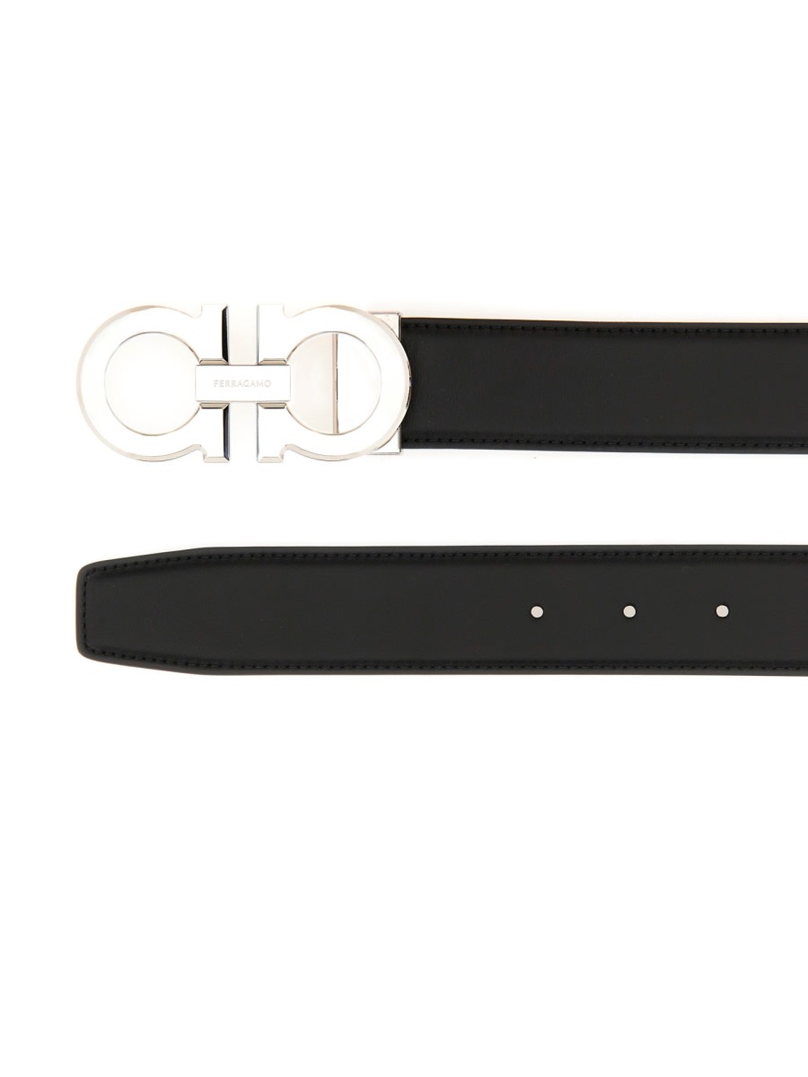 Shop Ferragamo Leather Belt In Black