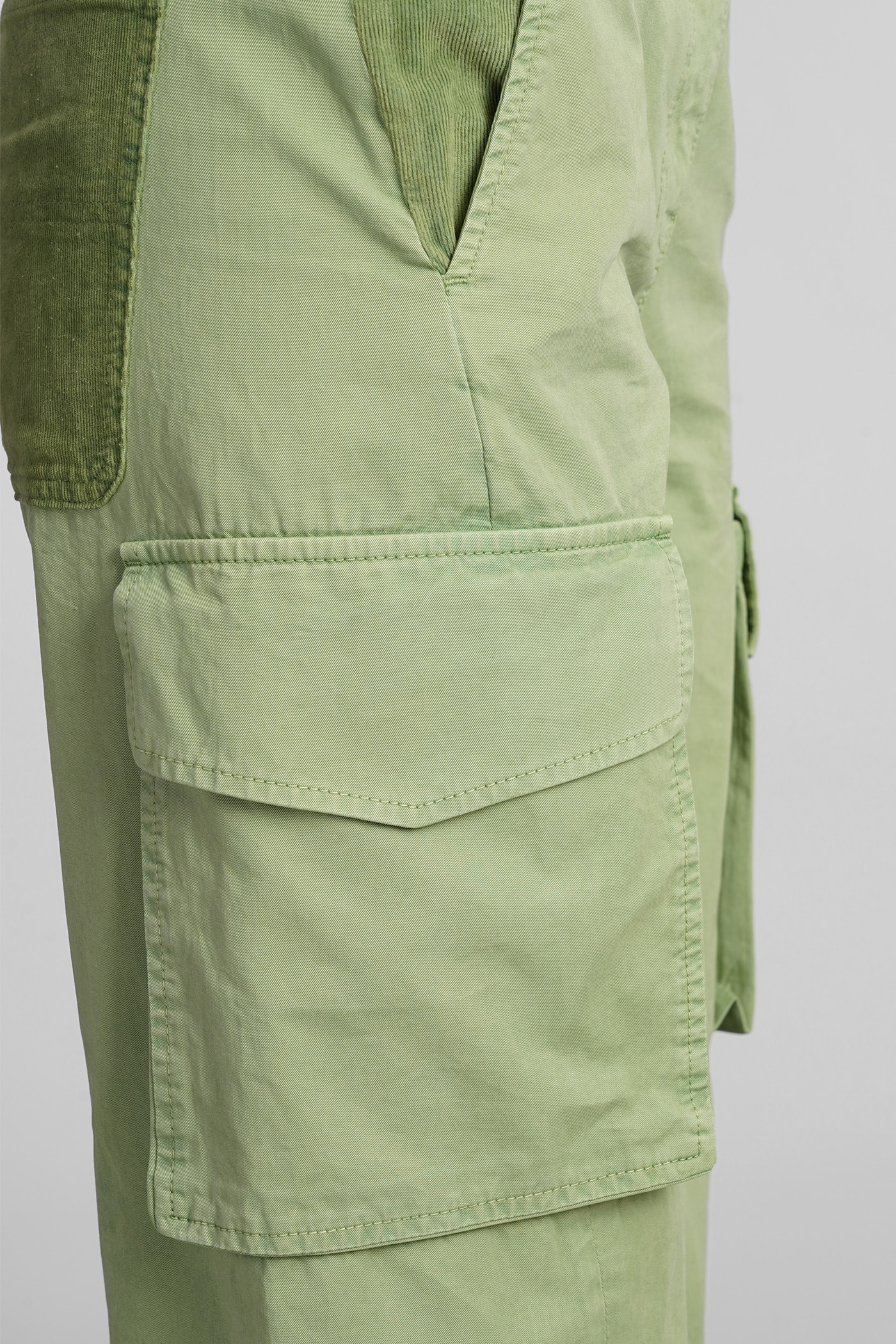 Shop Stella Mccartney Pants In Green Cotton