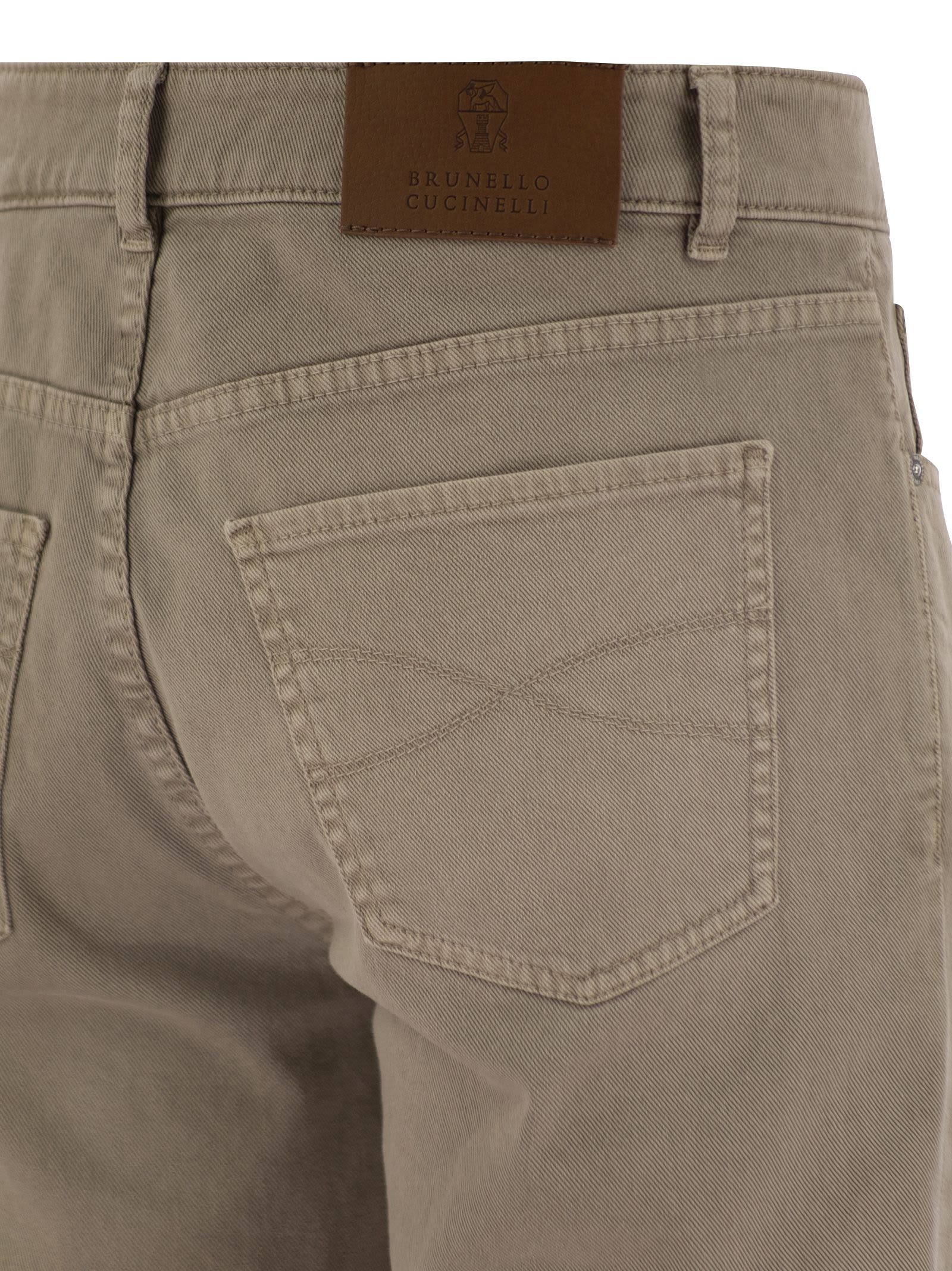 Shop Brunello Cucinelli Five-pocket Traditional Fit Trousers In Light Comfort-dyed Denim In Beige