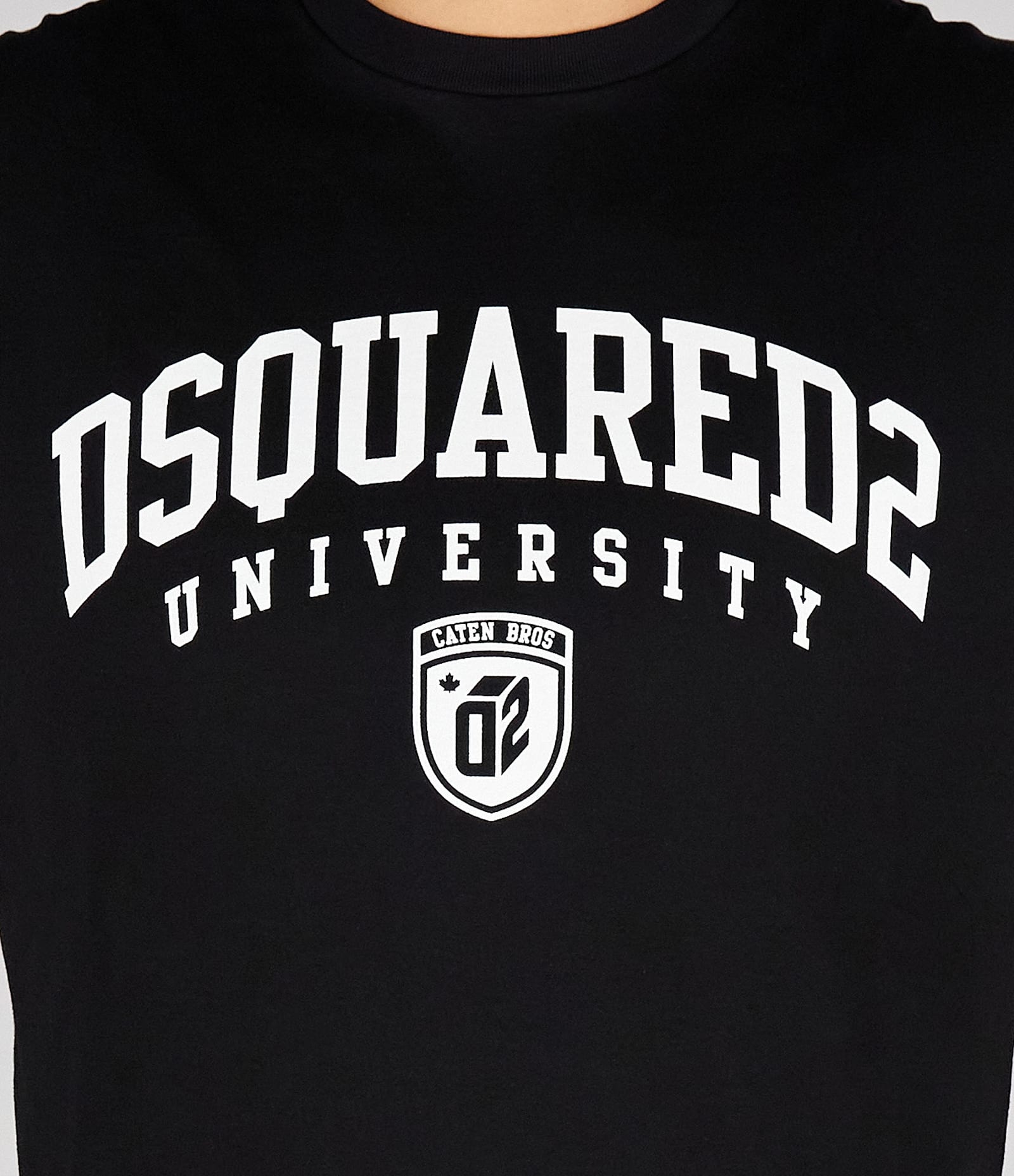 Shop Dsquared2 T-shirts In Black