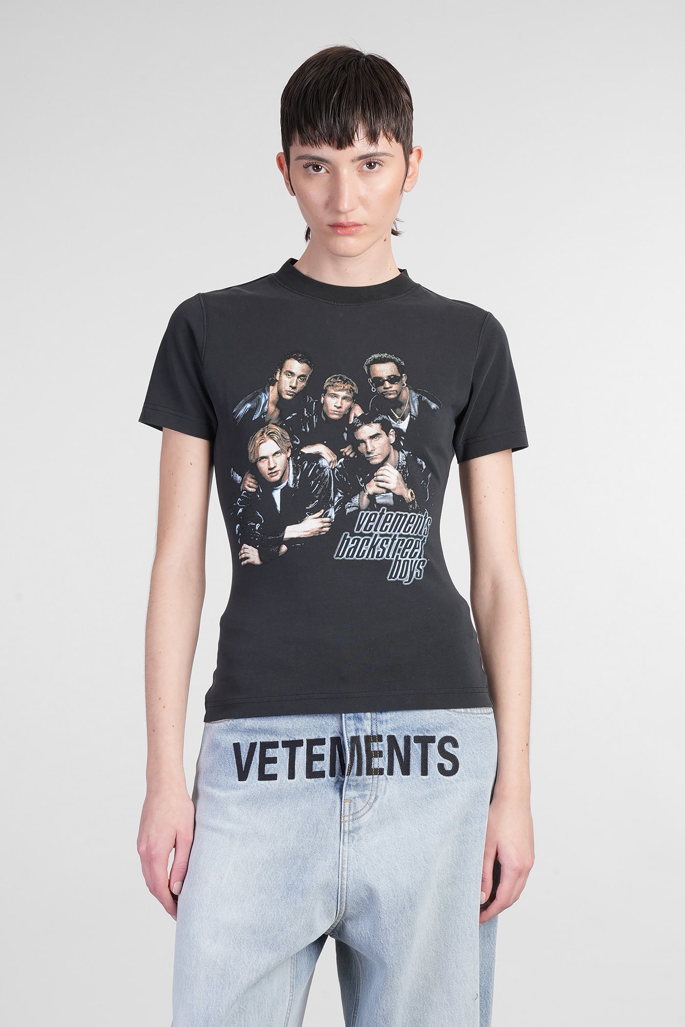 VETEMENTS T-shirt In Black Cotton