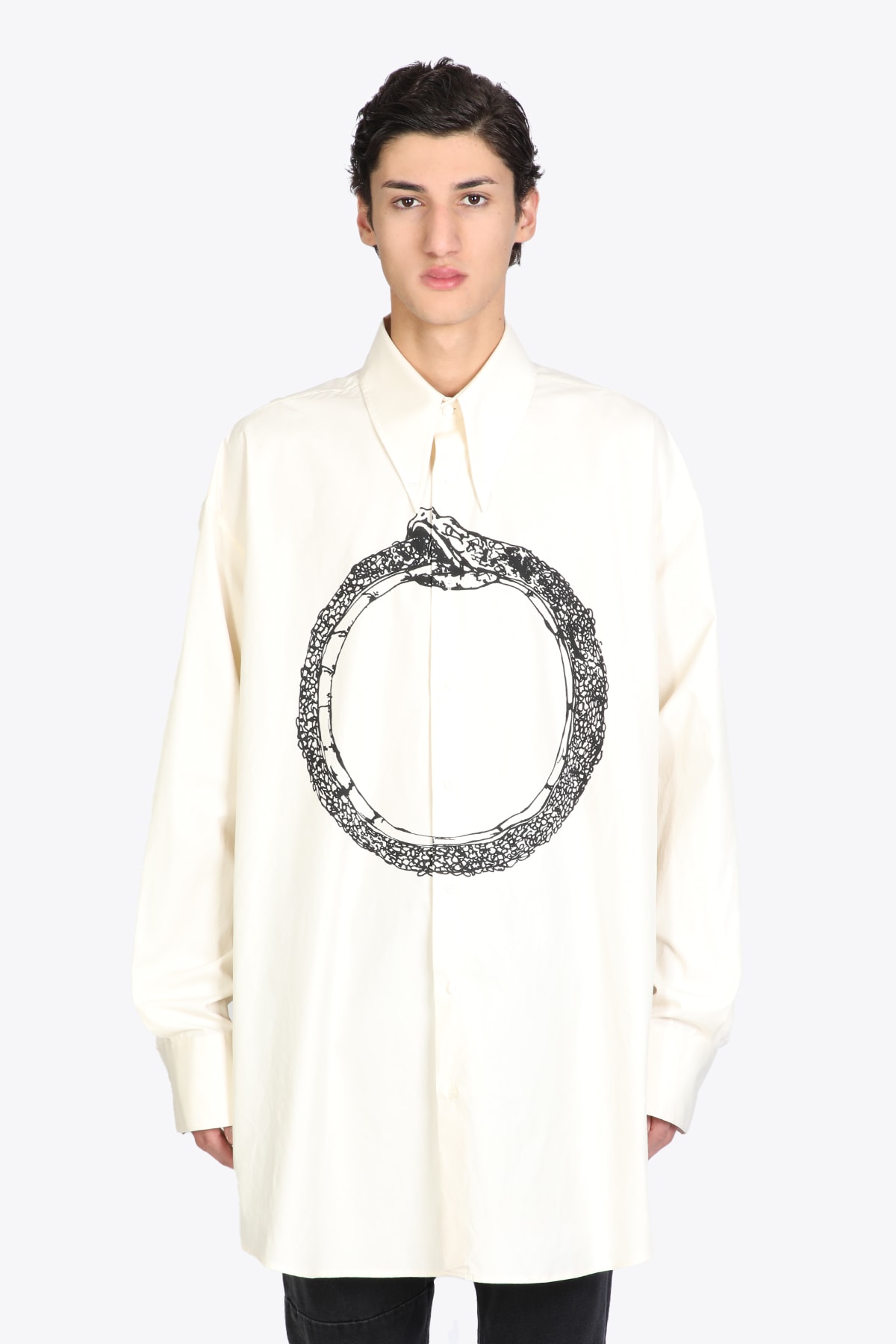 MM6 MAISON MARGIELA CAMICIA MM6 OFF-WHITE COTTON OVERSIZED SHIRT WITH SNAKE PRINT.