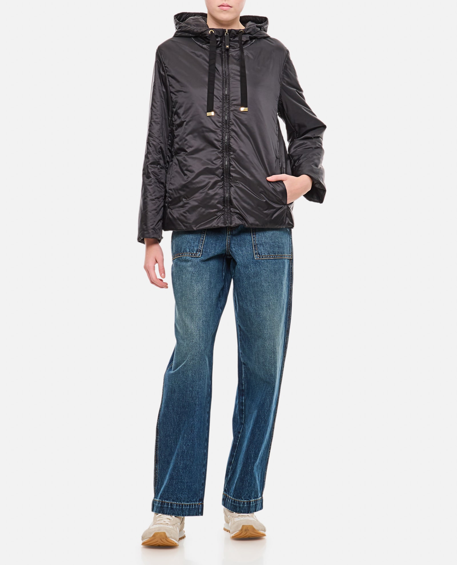 Shop Max Mara The Cube Greenh Down Jacket In Black