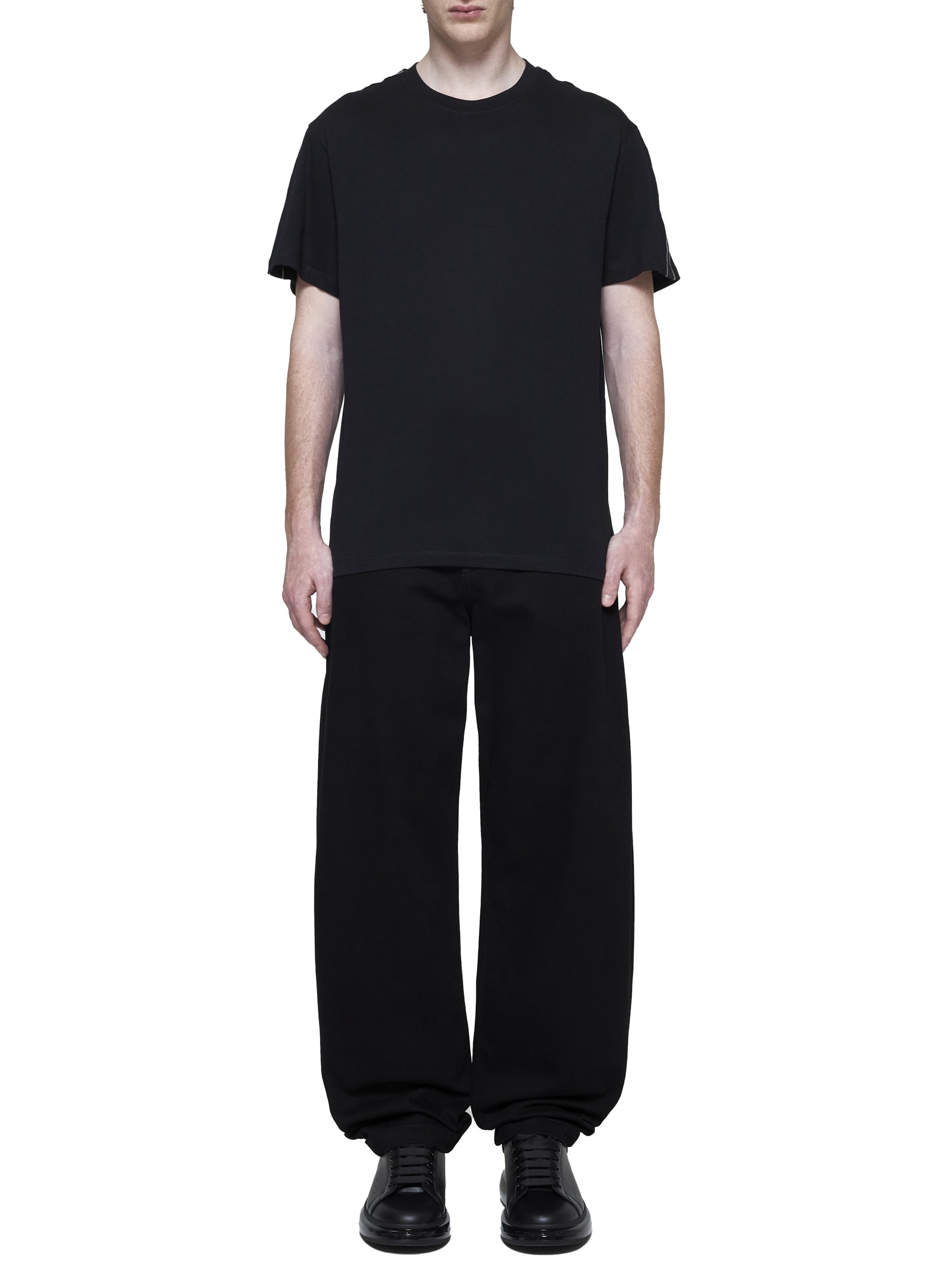 Shop Alexander Mcqueen T-shirt In Black