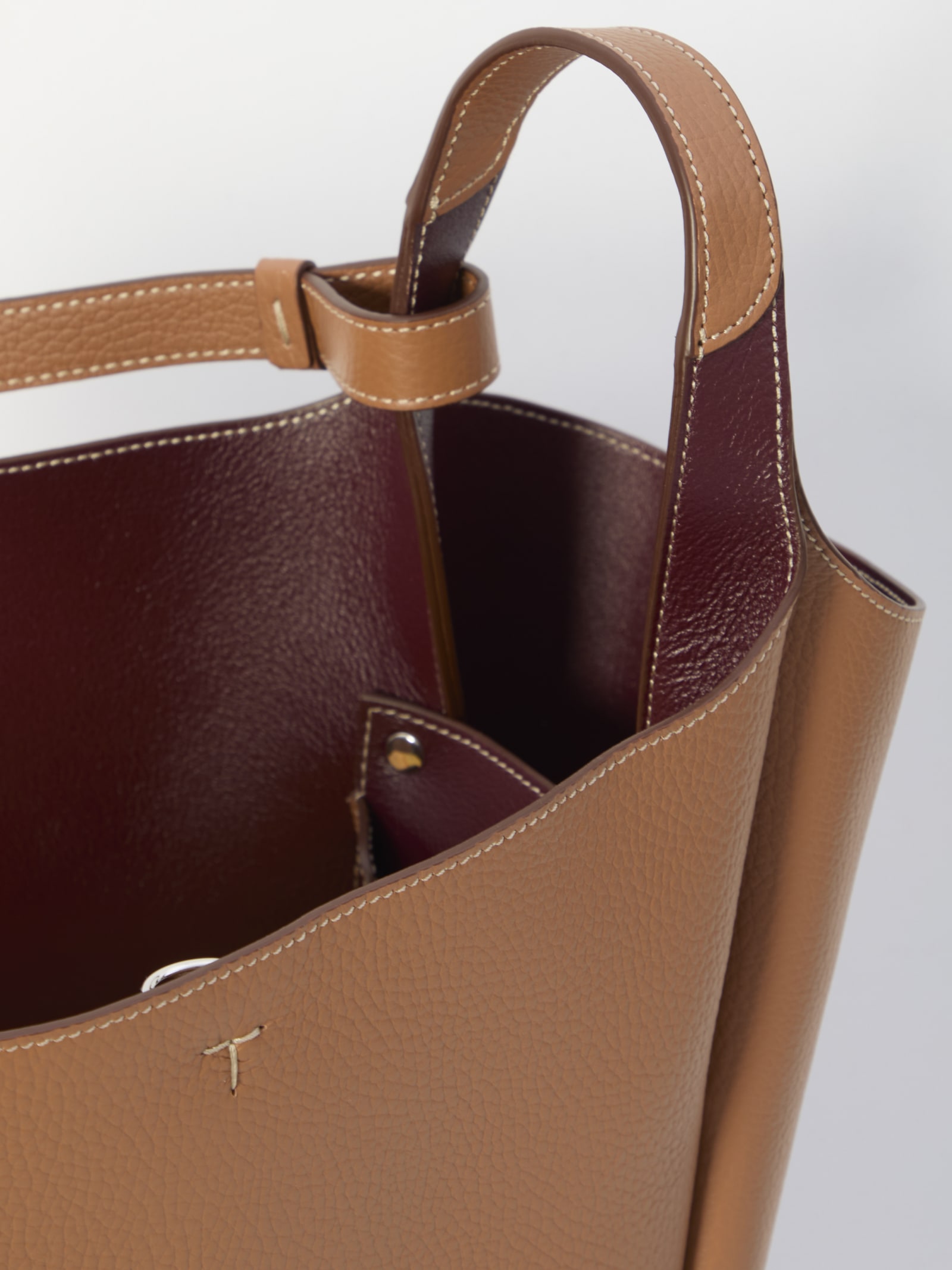 Shop Tod's Medium Bucket Bag In Leather In Brown