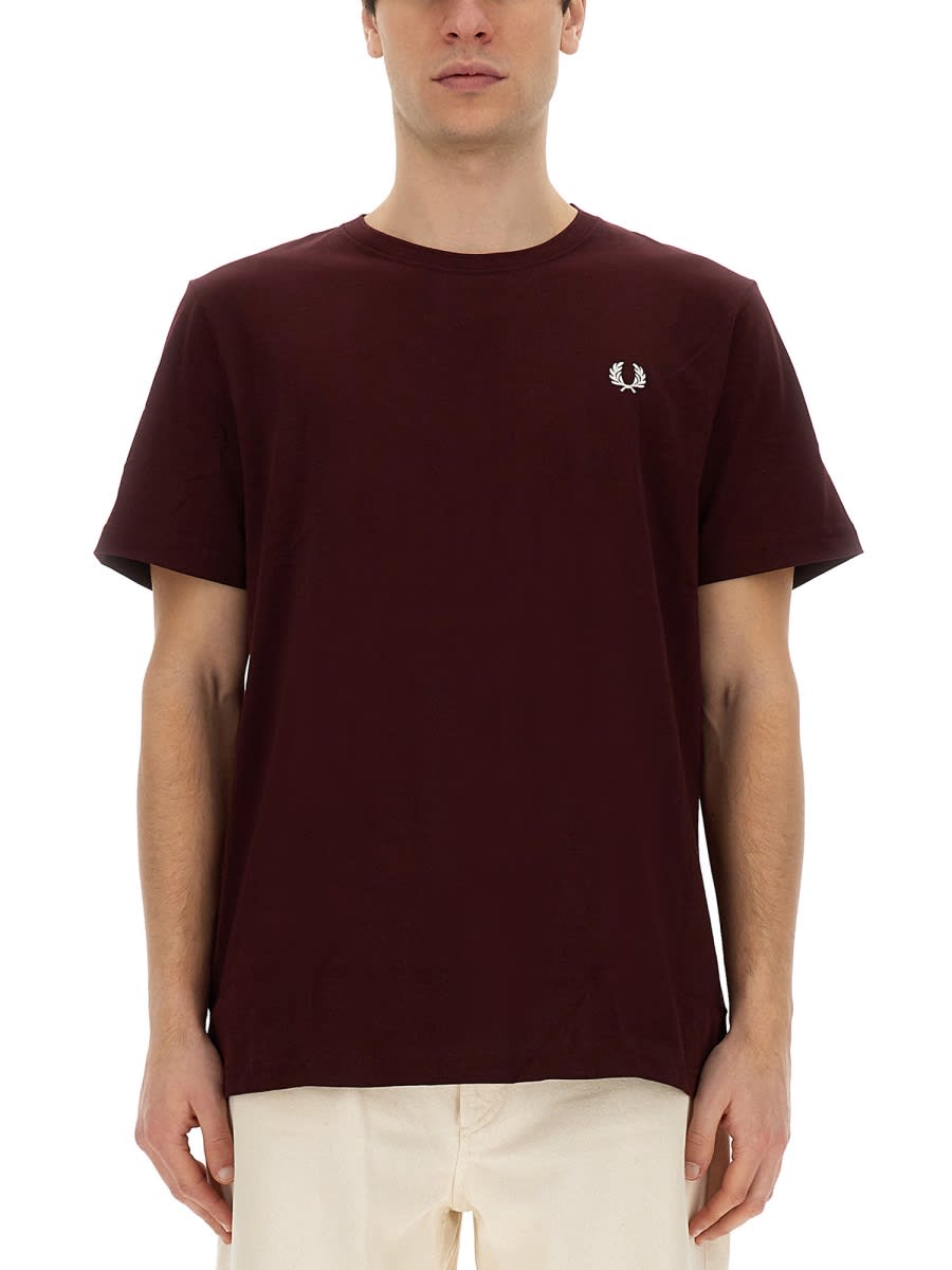Shop Fred Perry T-shirt With Logo In Bordeaux