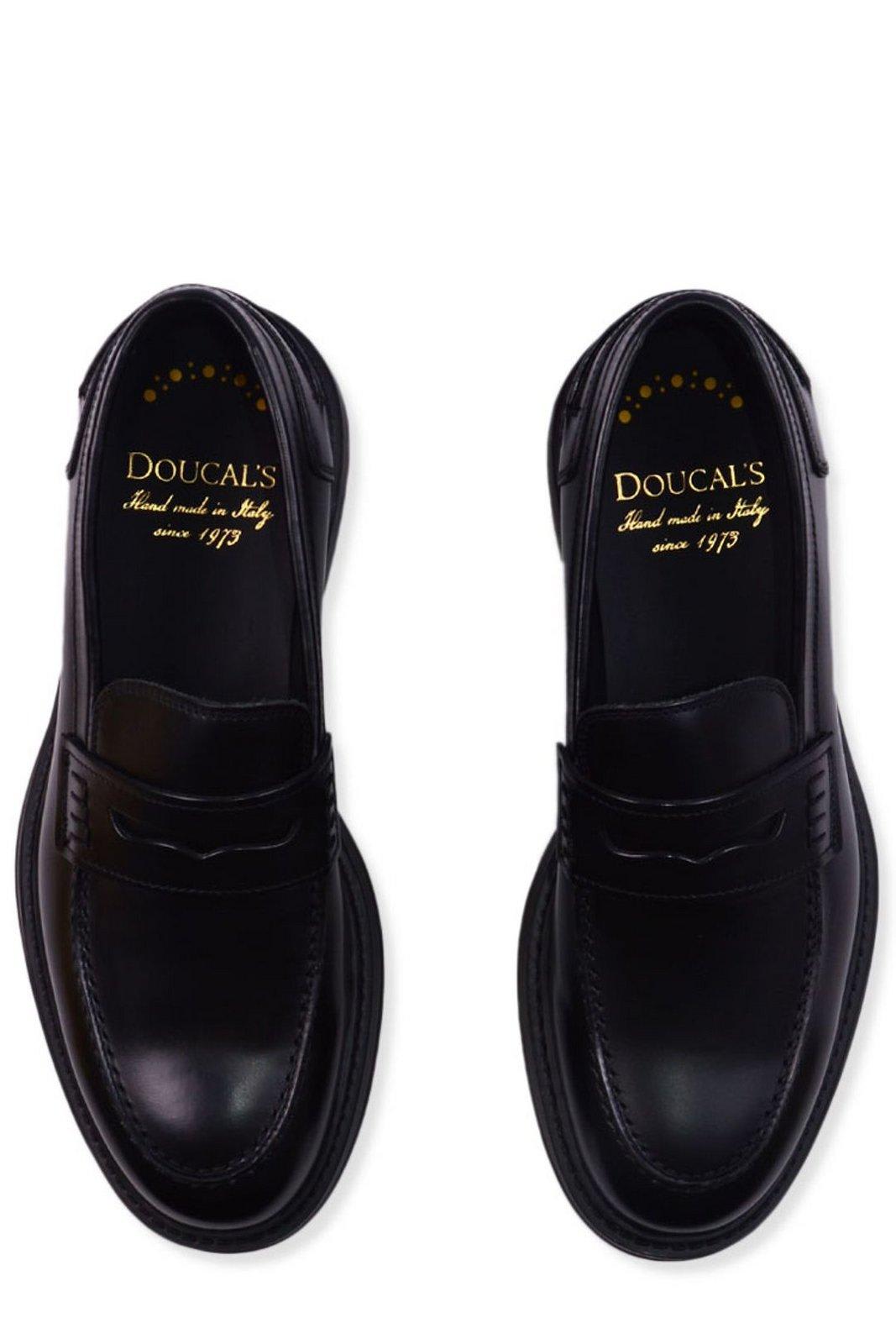 Shop Doucal's High-shine Slip-on Loafers In Nero