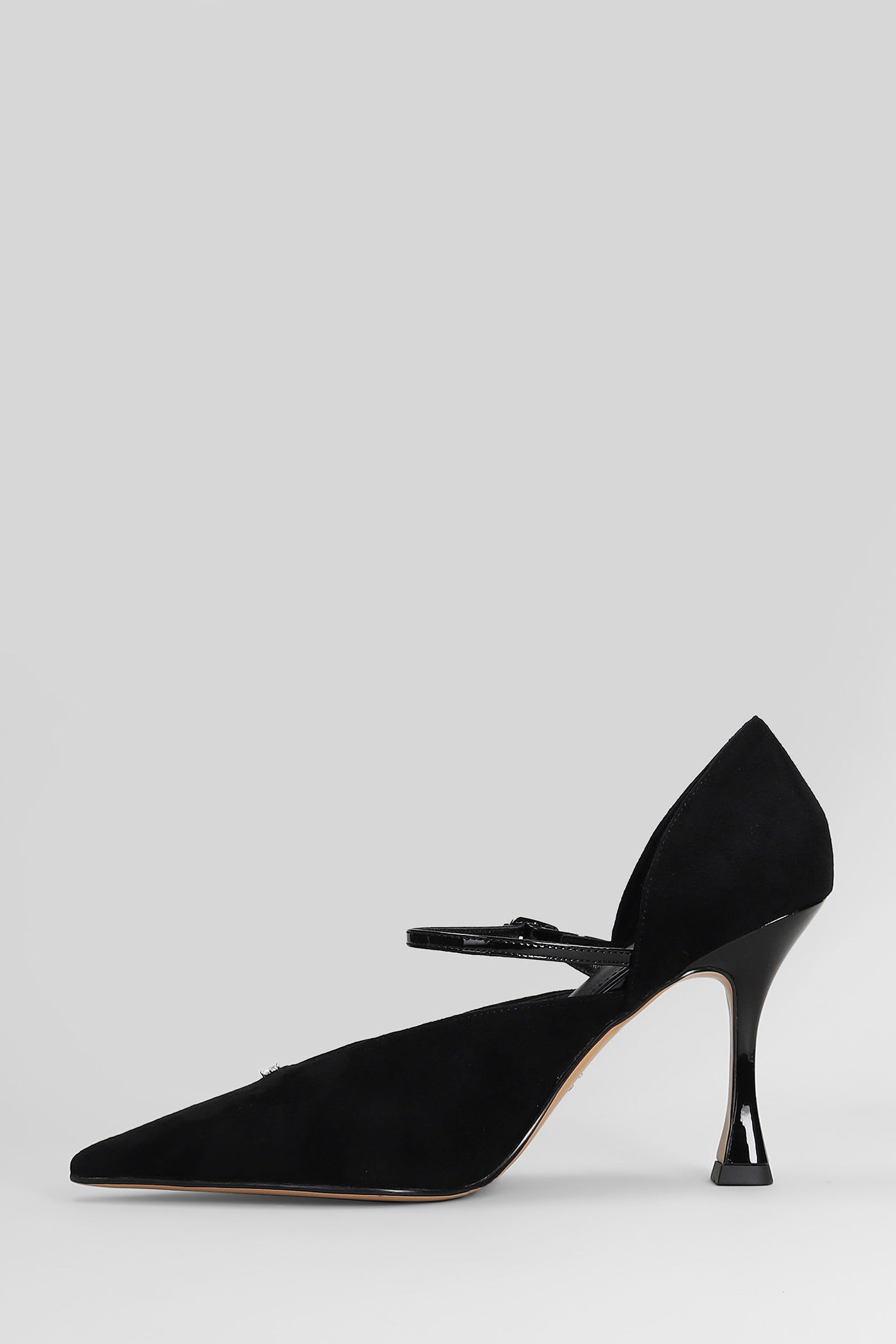 Lola Cruz Pumps In Black Suede In Black