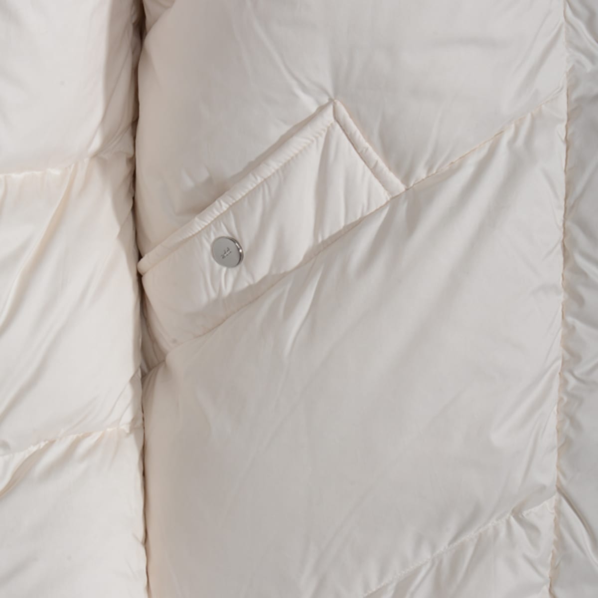 Add Cocoon Rice Long Down Jacket In White