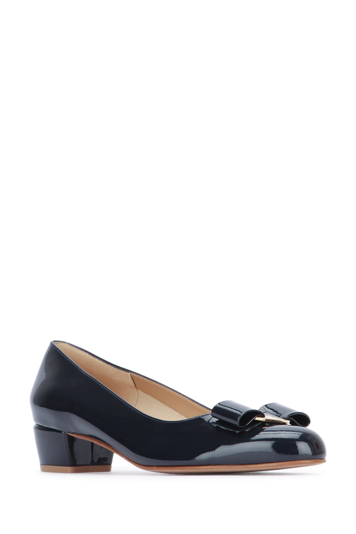 Ferragamo Vara Bow-embellished Patent-leather Pumps In Black