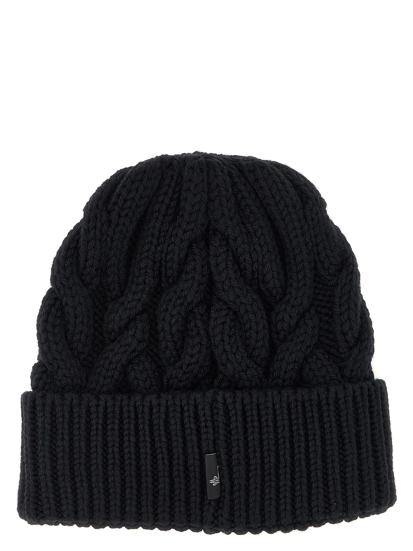 Moncler Grenoble Logo Patch Knitted Beanie In Black