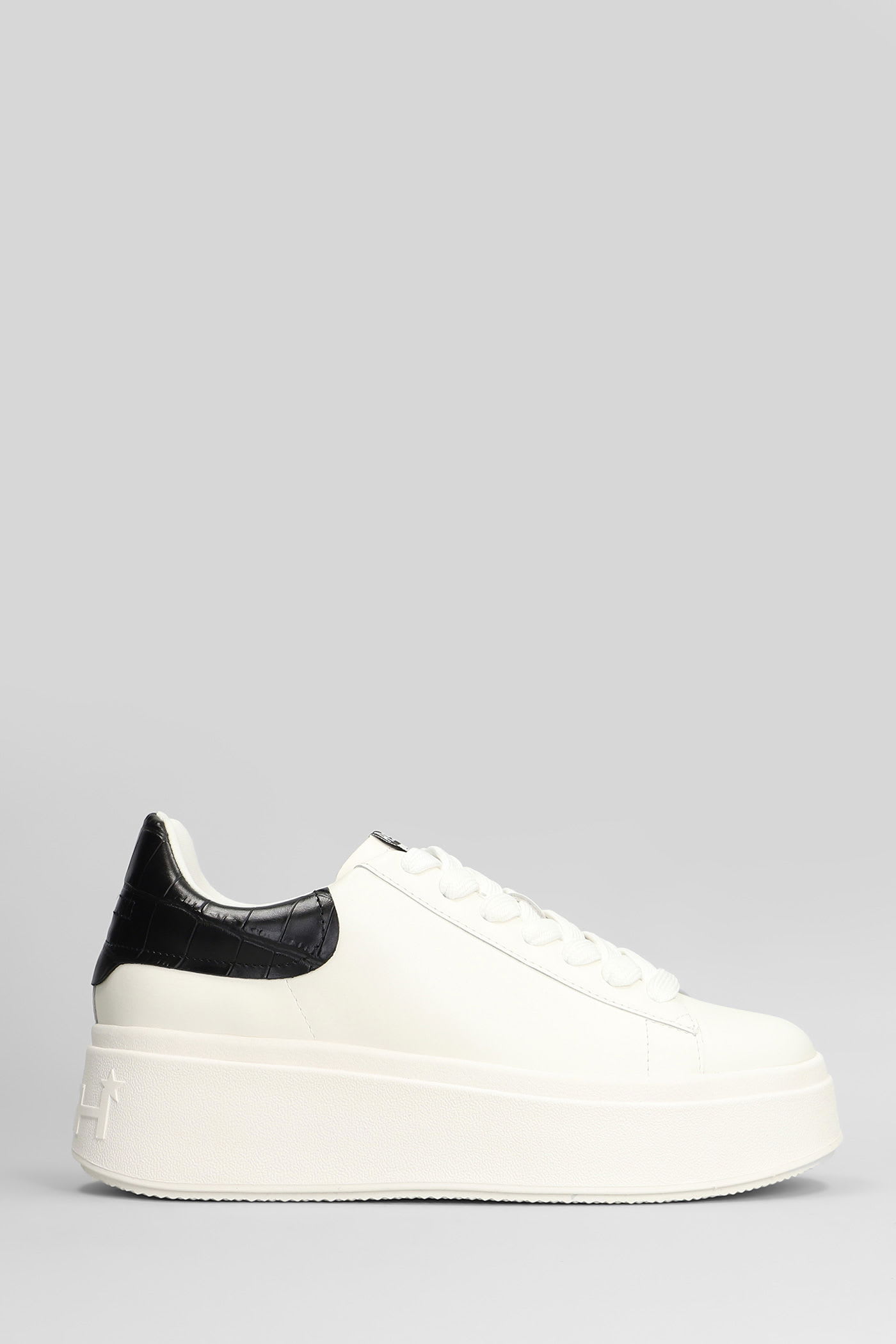 Moby Sneakers In White Leather