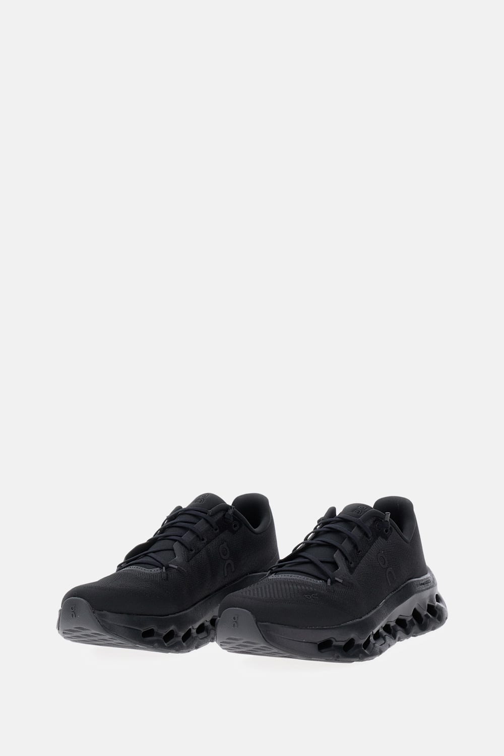 On Low Top Sneakers With Mesh Upper And Rubber Outsole In Black