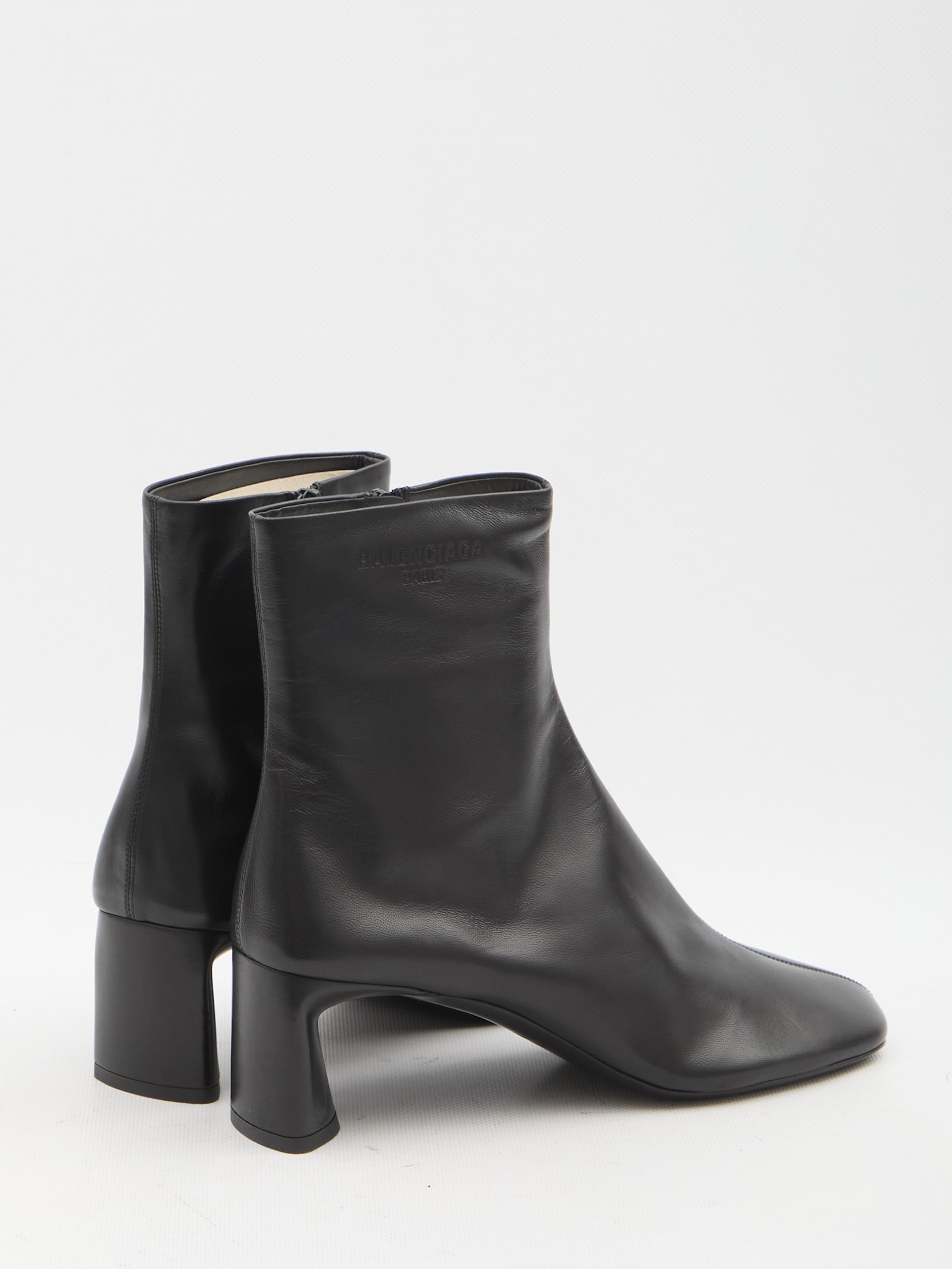 Shop Balenciaga Duty Free 60mm Boots In Black