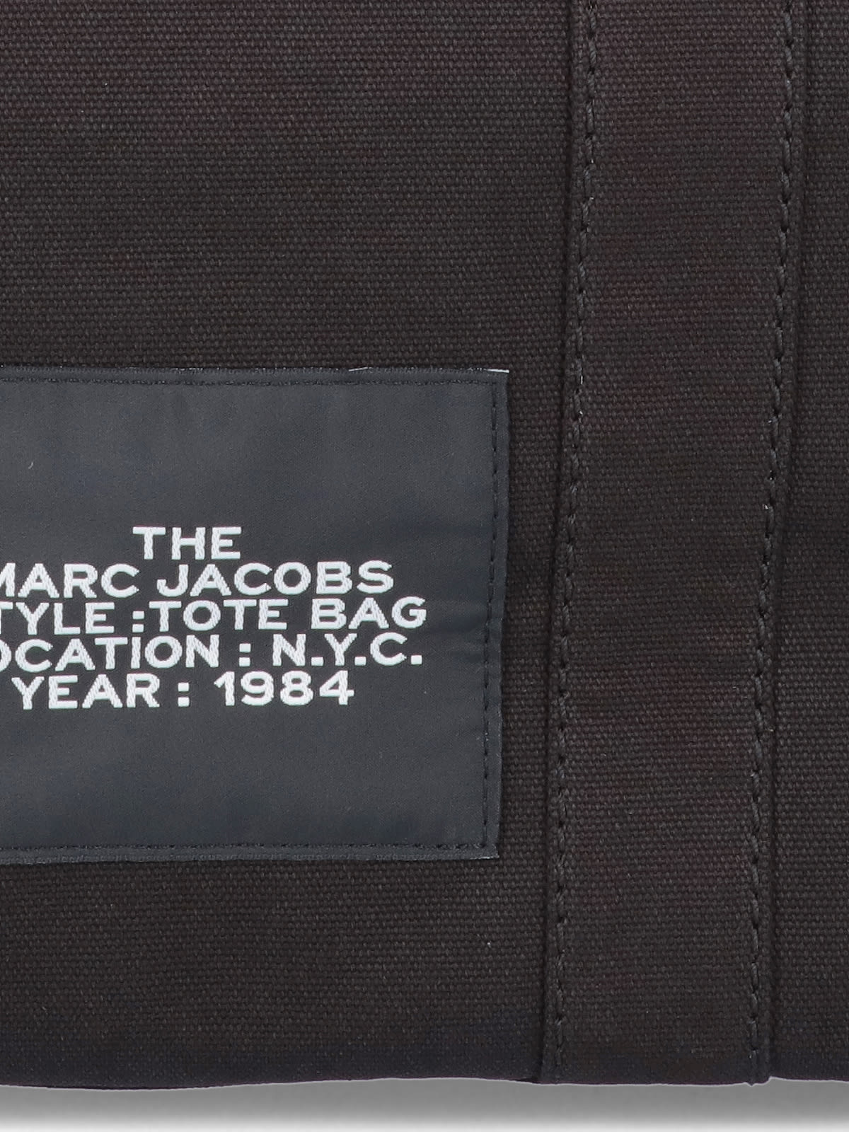 Marc Jacobs The Medium Tote Bag In Black