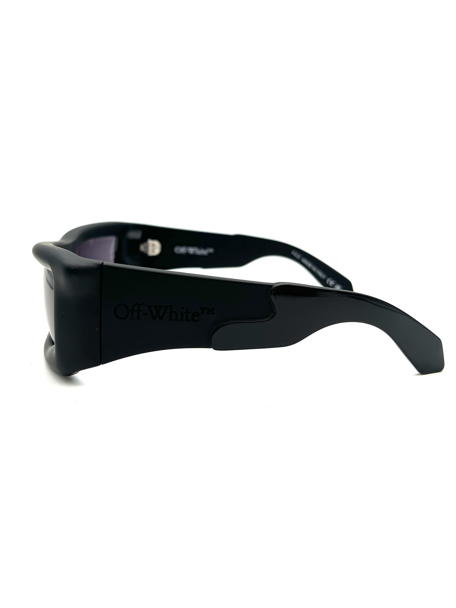 Shop Off-white Volcanite Sunglasses Black Dar Sunglasses