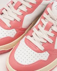 Autry Medalist Low Low-top Sneakers With Smooth In Bicolore