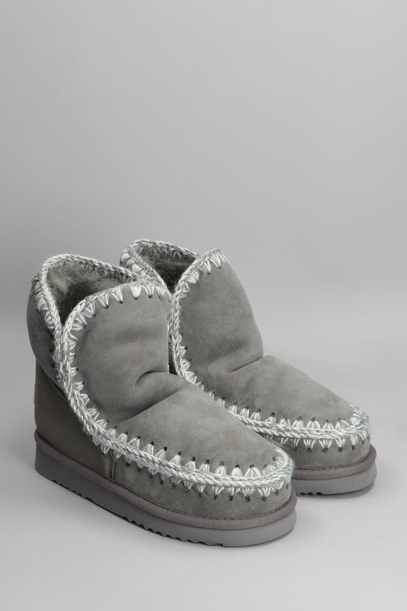Mou Eskimo 18 Low Heels Ankle Boots In Grey Suede In Grey
