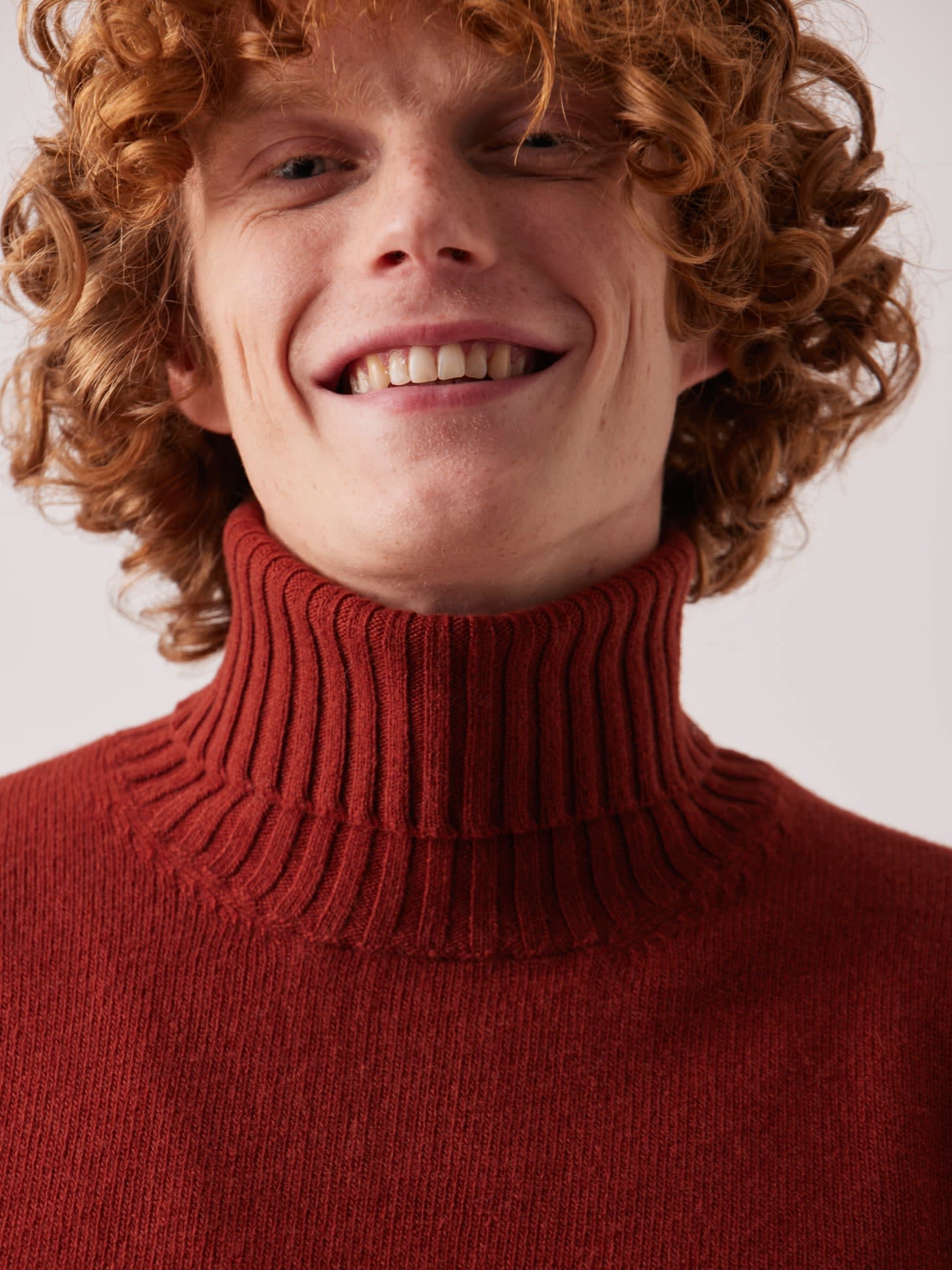 Shop Doppiaa Aamintore Wool Turtleneck