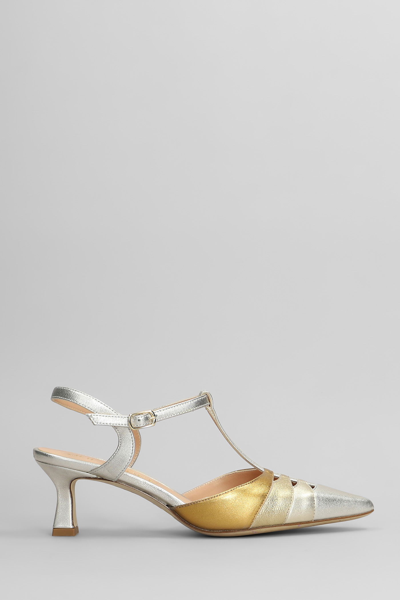 Pumps In Platinum Leather