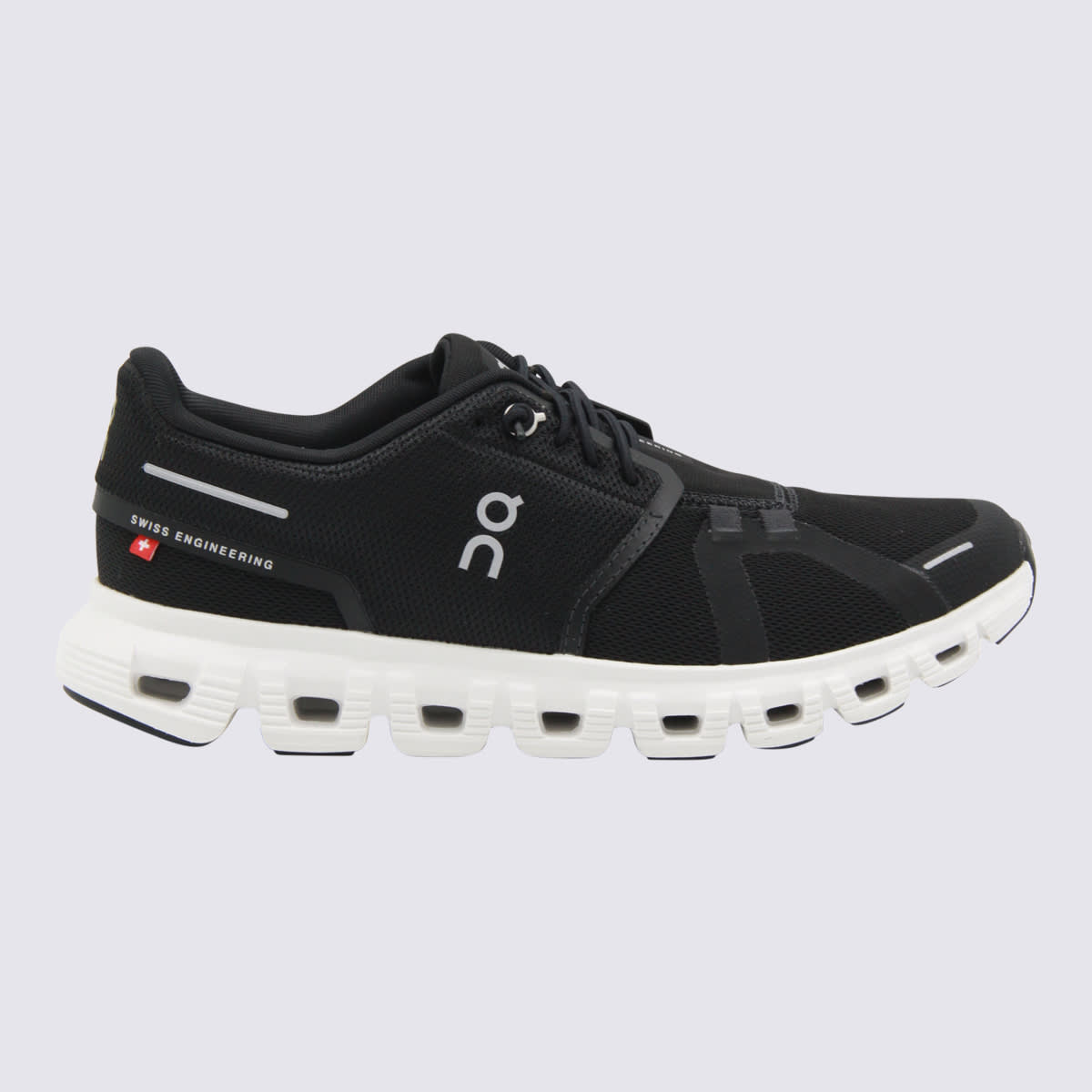 On Black And White Cloud 6 Sneakers In Black