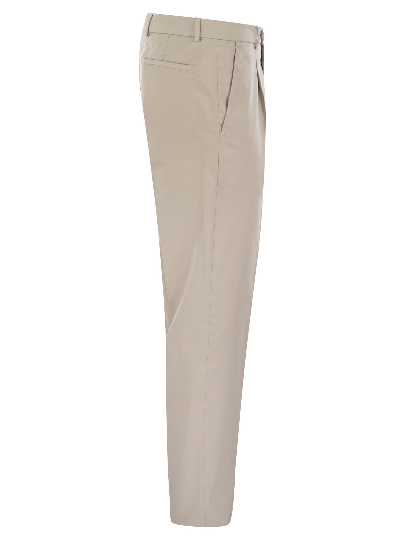Brunello Cucinelli Comfortable Cotton Blend Trousers In Beige