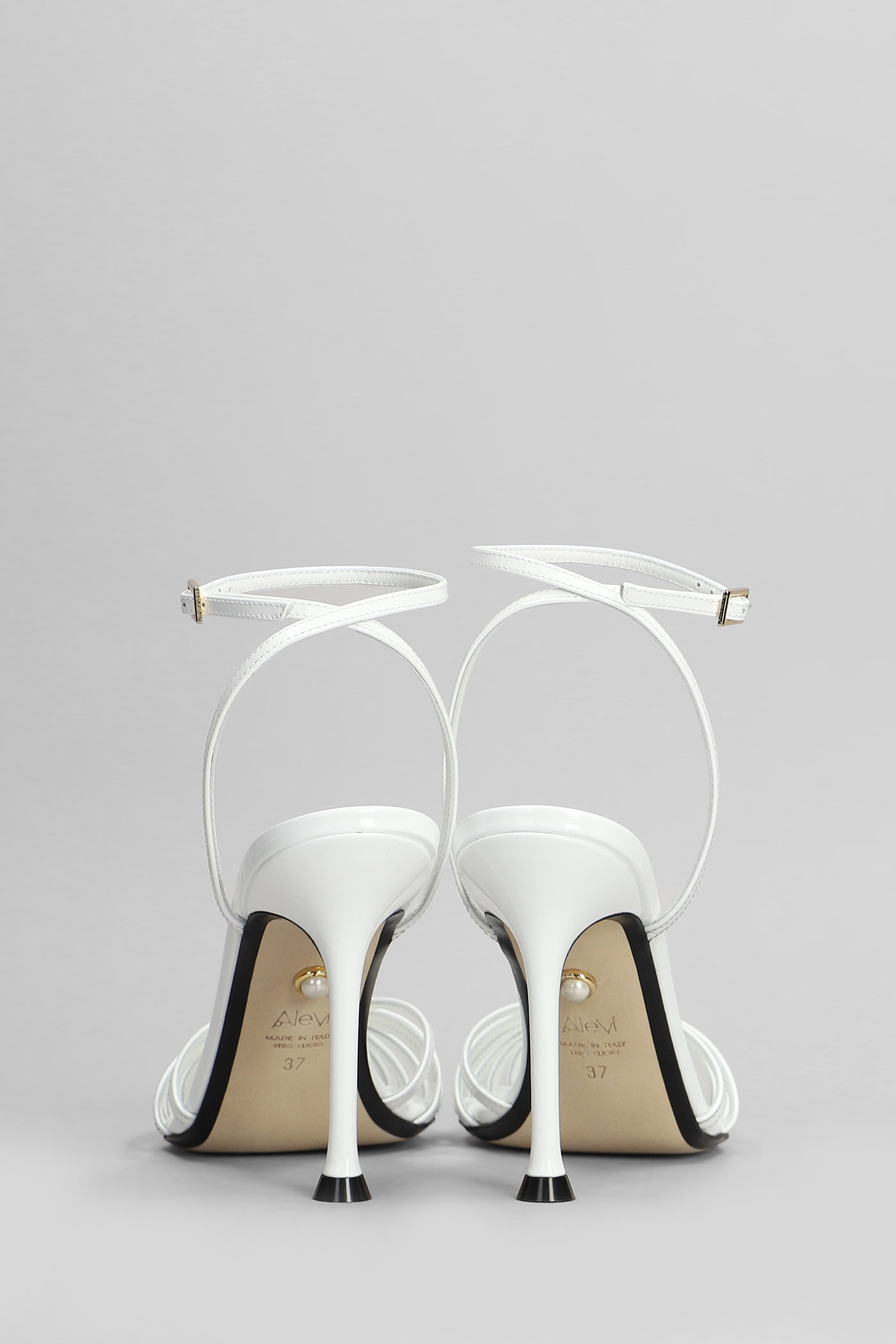 Alevì Ally 95 Sandals In White Patent Leather In White