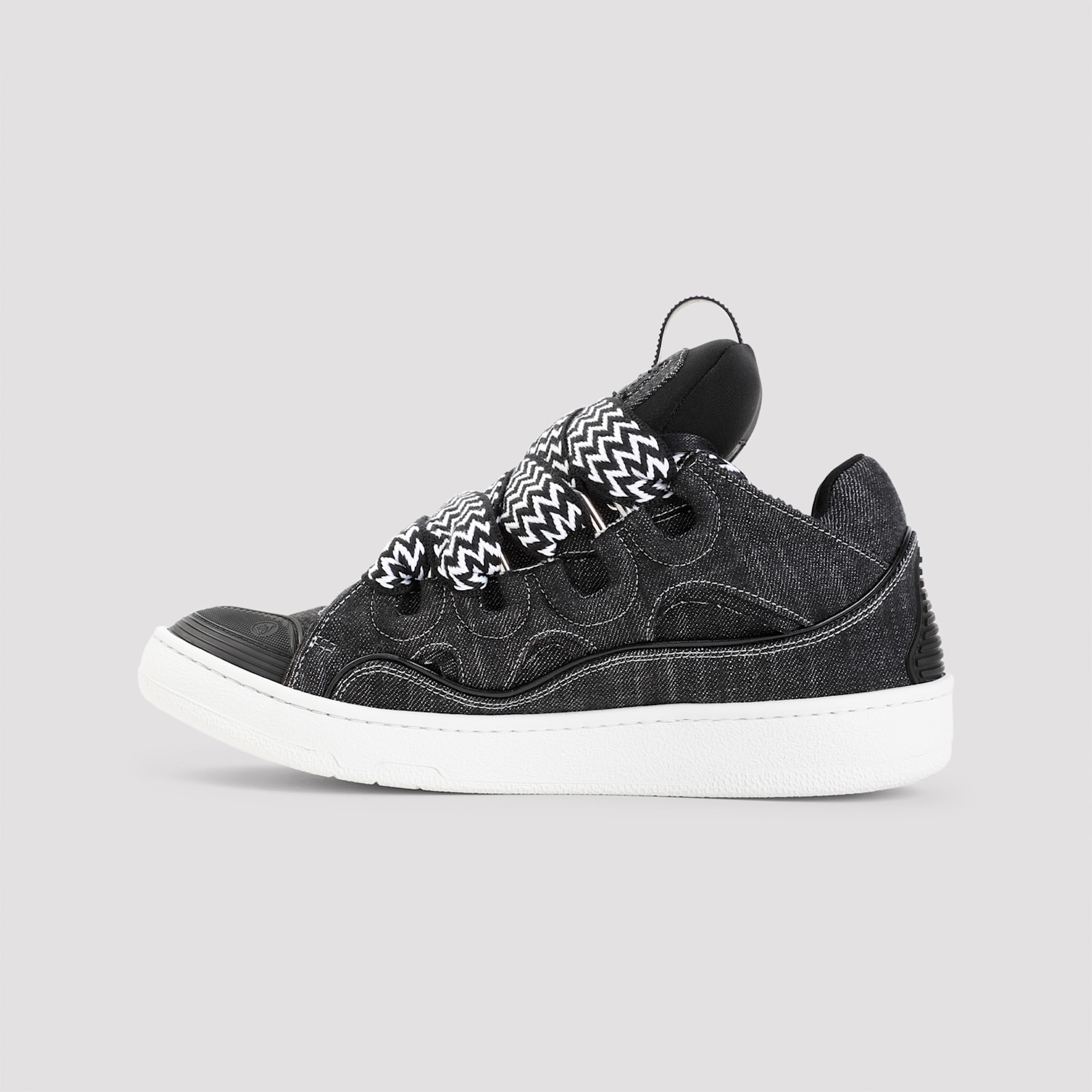 Shop Lanvin Curb Sneakers In Black