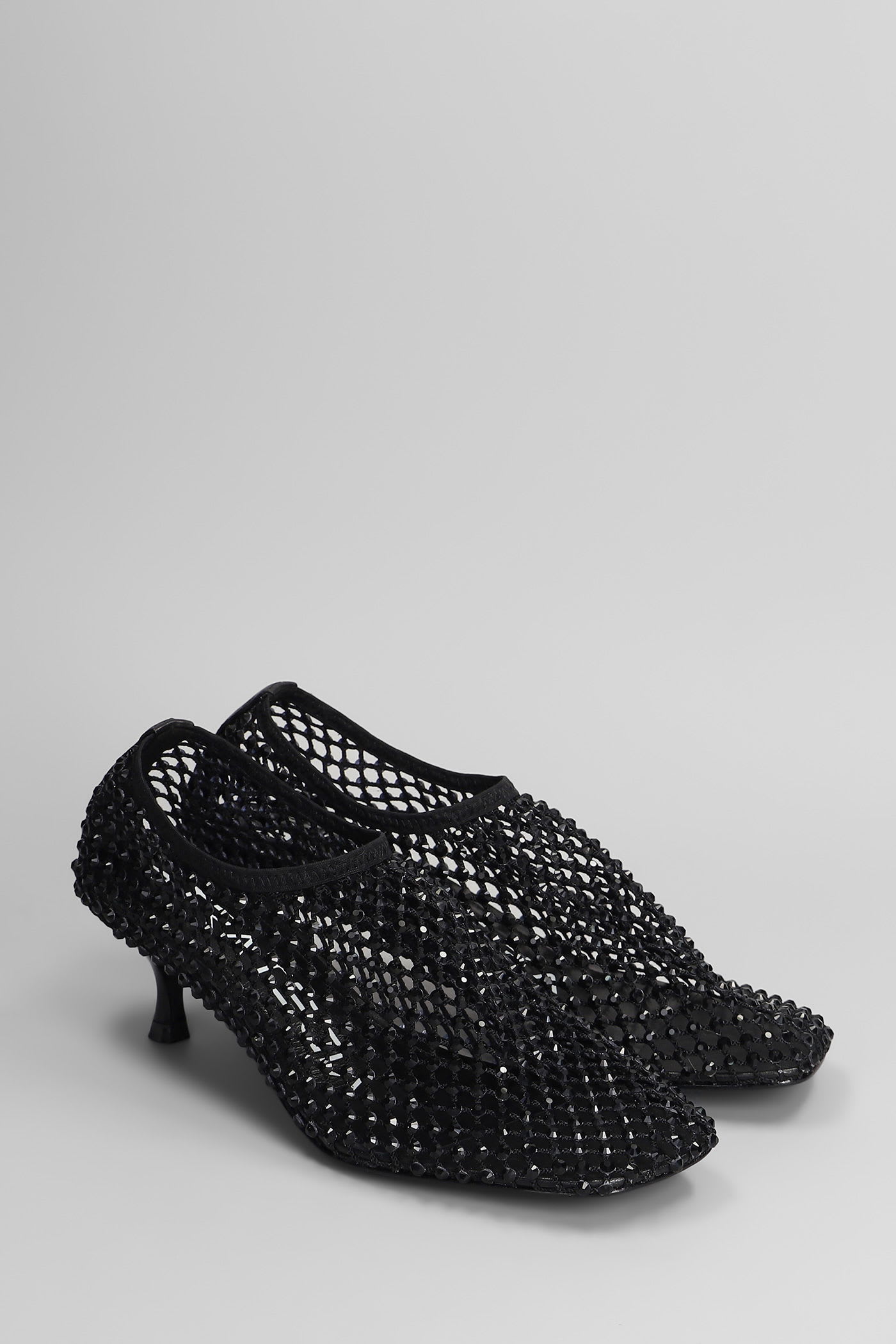 Strategia Pumps In Black Leather In Black