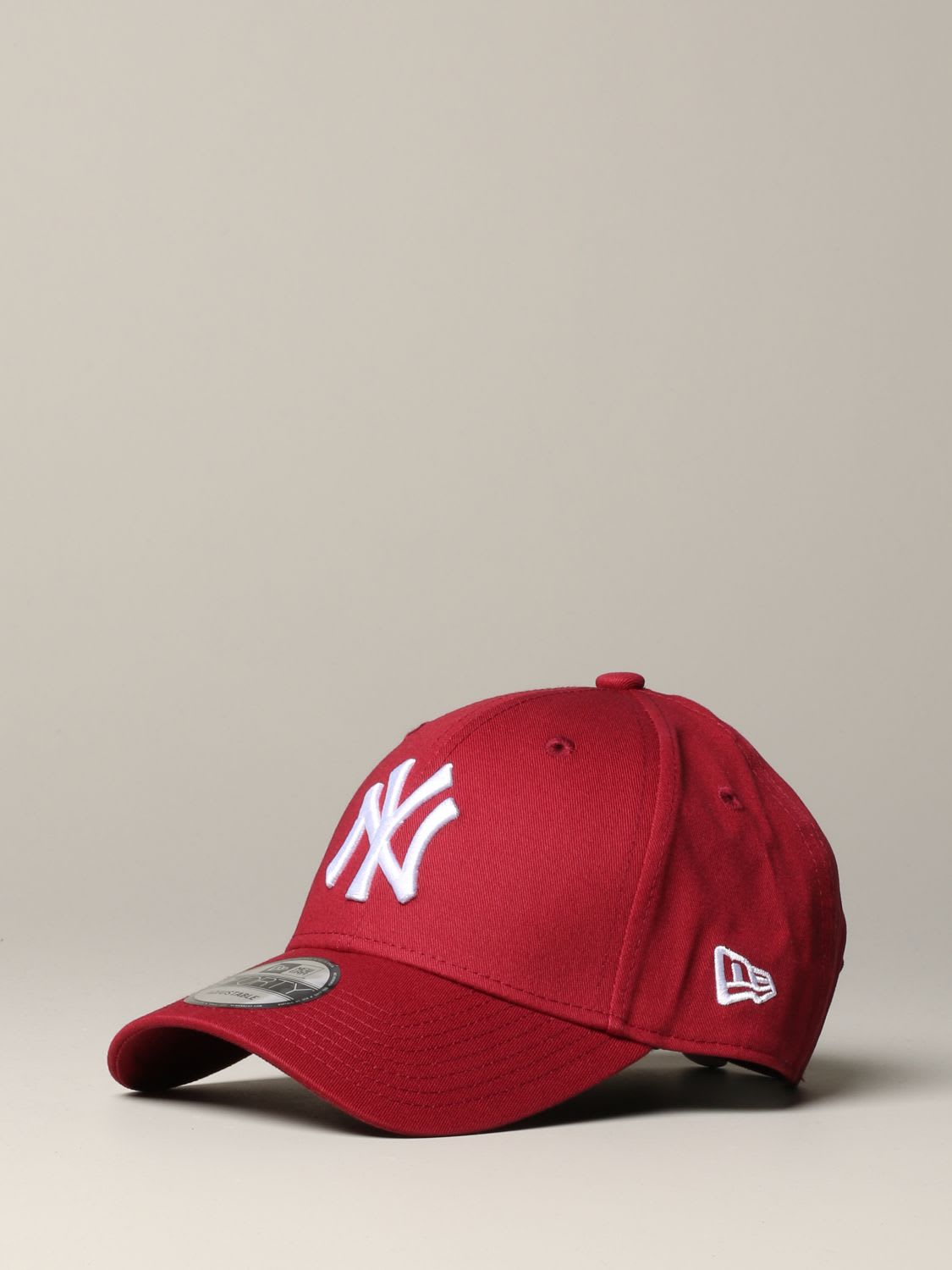 burgundy ny hat