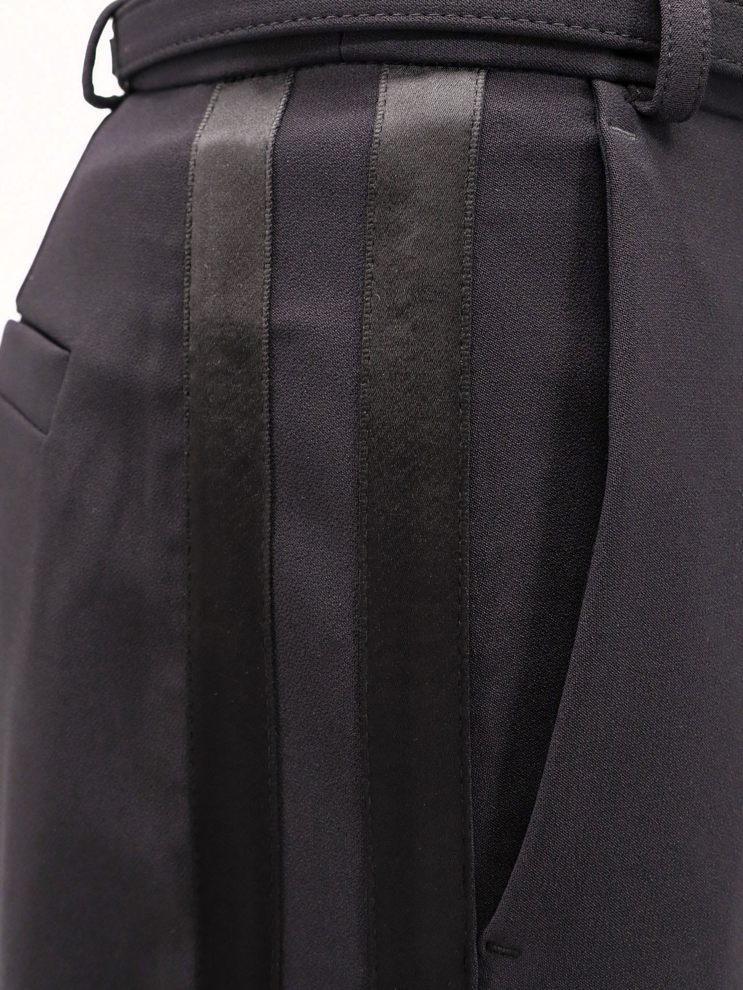 Elisabetta Franchi Tuxedo Trouser With Belt And Enamelled Detail In Black