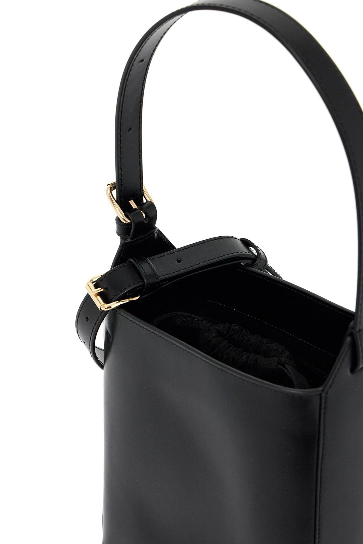 Shop Apc Virginie Shoulder Bag In Noir (black)