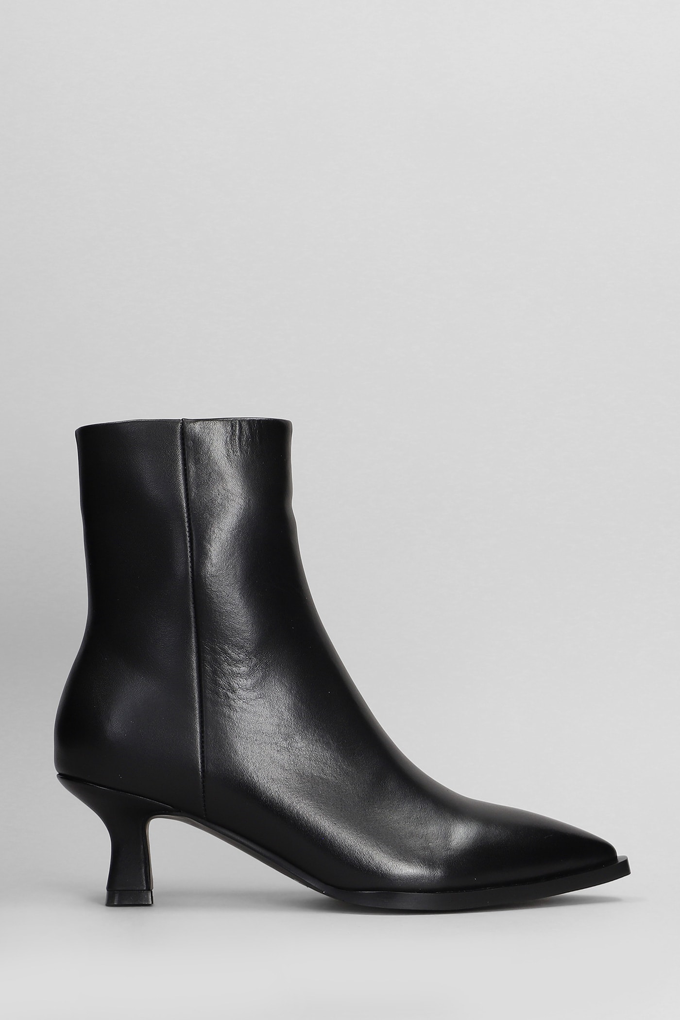 Malen High Heels Ankle Boots In Black Leather