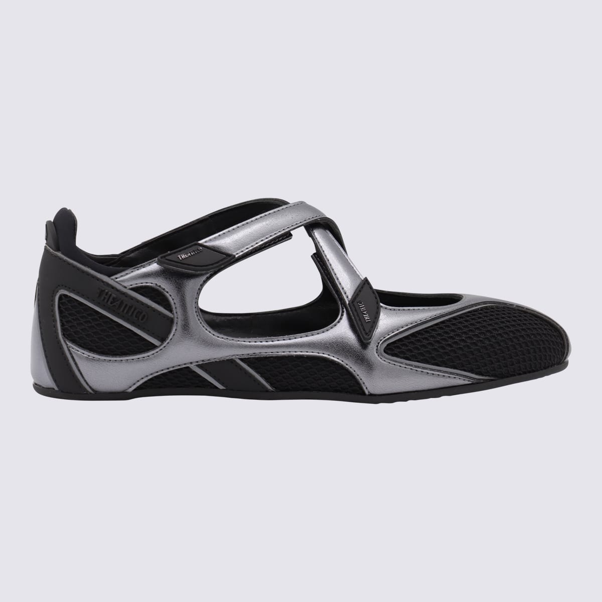 Black Floor 01 Ballerina