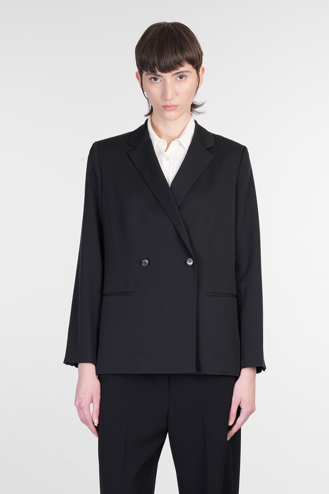 THEORY BLAZER IN BLACK SILK