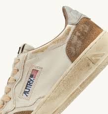 Autry Medalist - Super Vintage Trainers In Bicolore