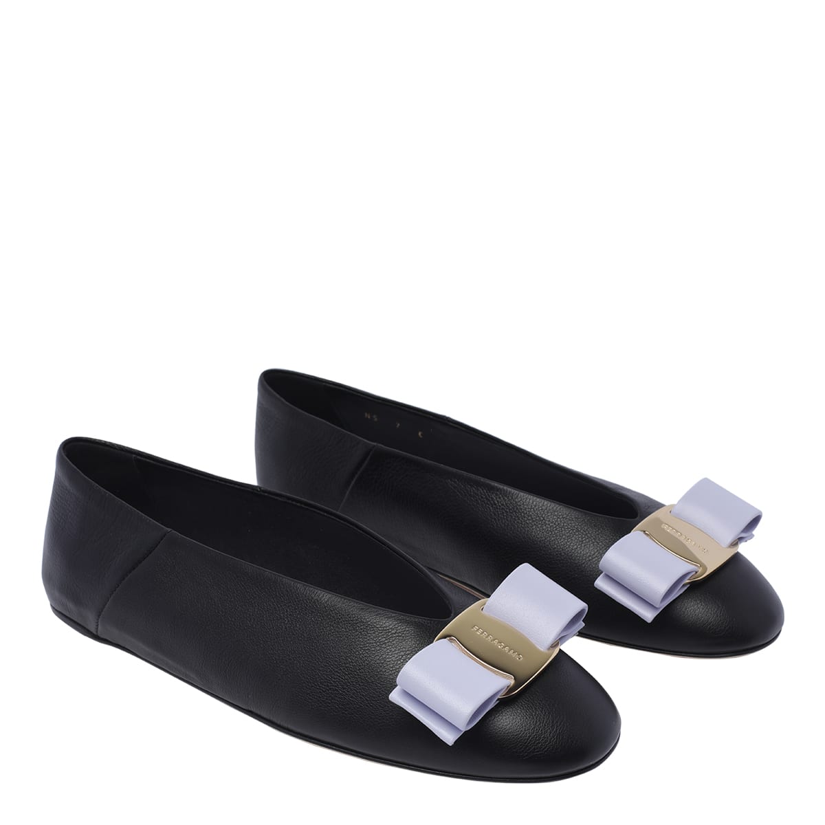 Shop Ferragamo Vara Bow Ballets In Black